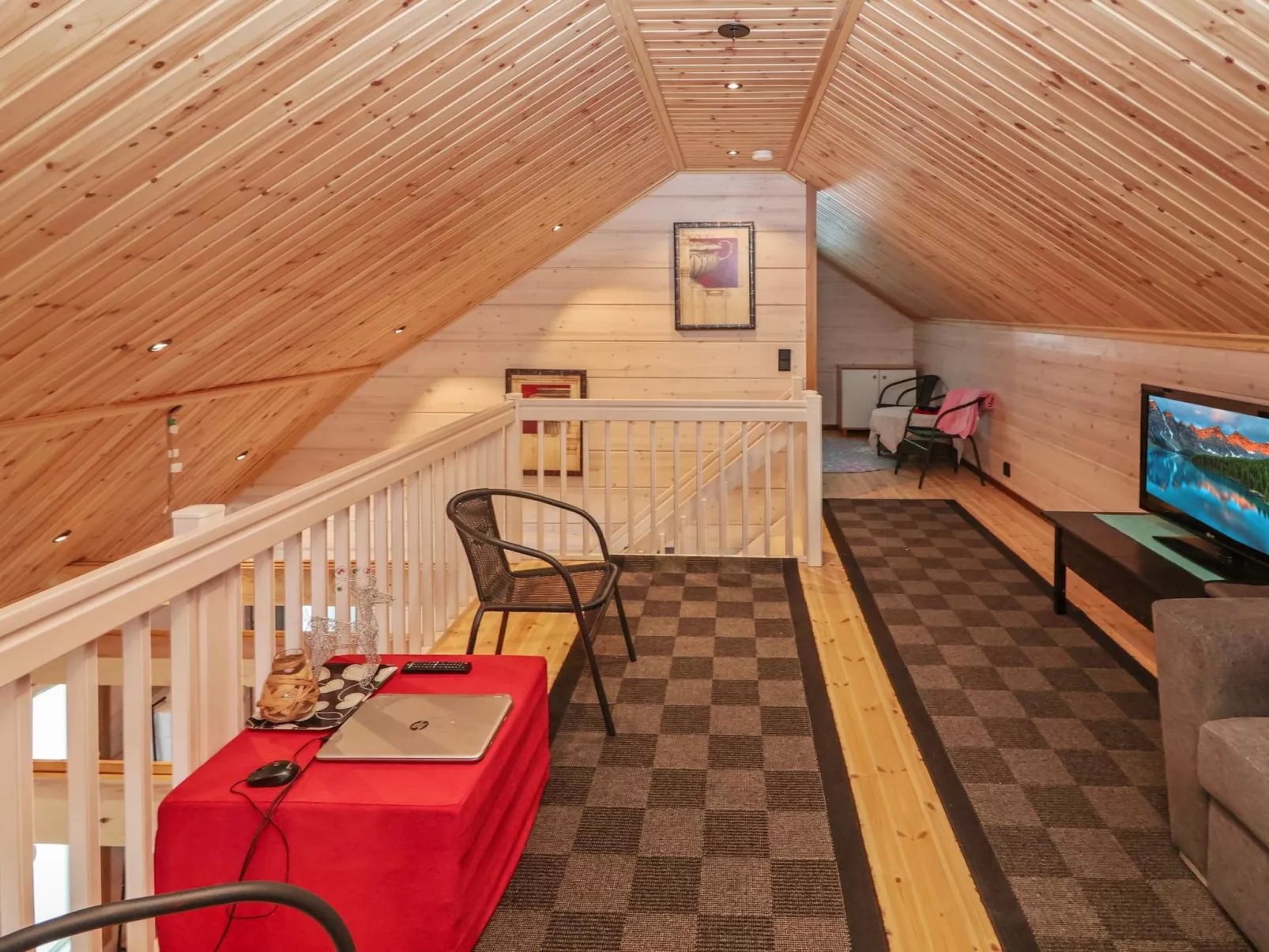 Huvila tornionjoen rannalla-Binnen