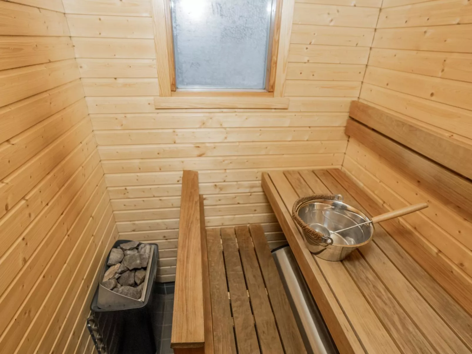 Viipusjärvi 10-Binnen