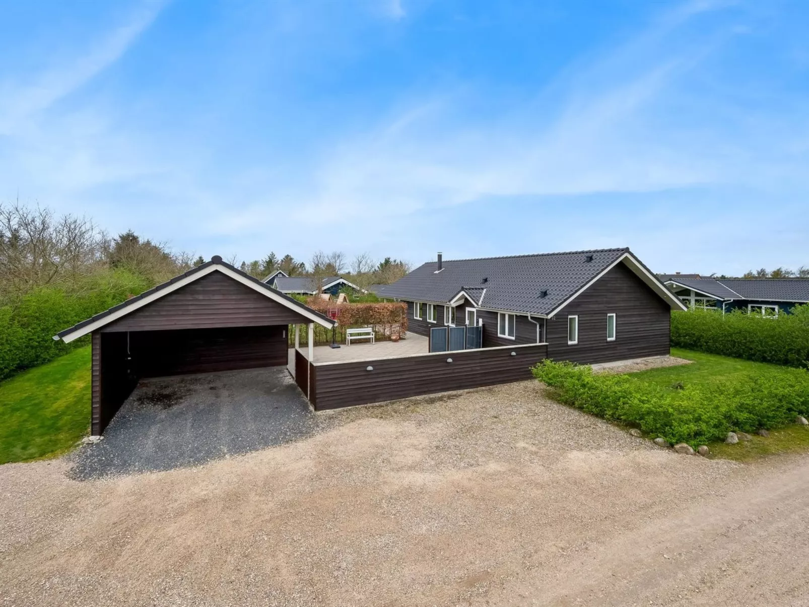 "Gertrud" - 950m to the fjord-Buiten