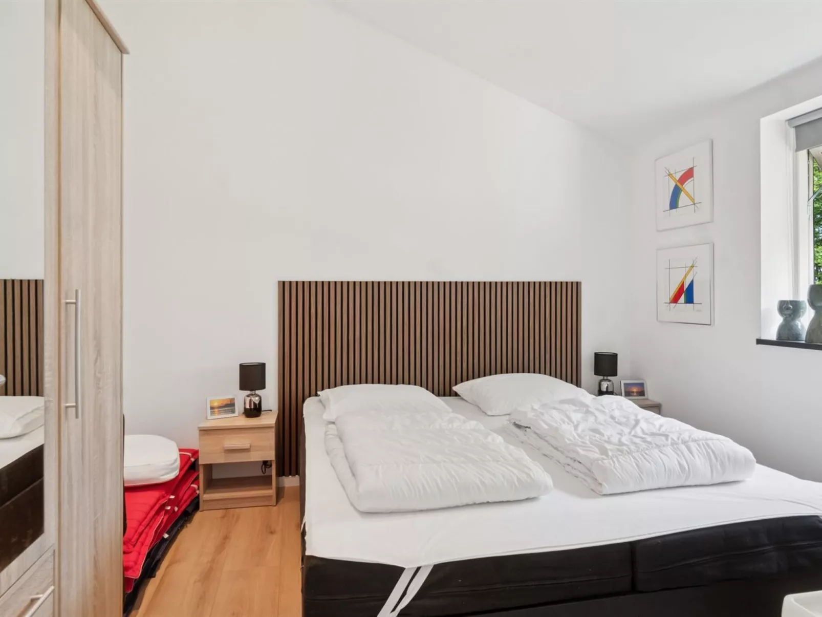 "Hotherus" -  from the sea-Binnen