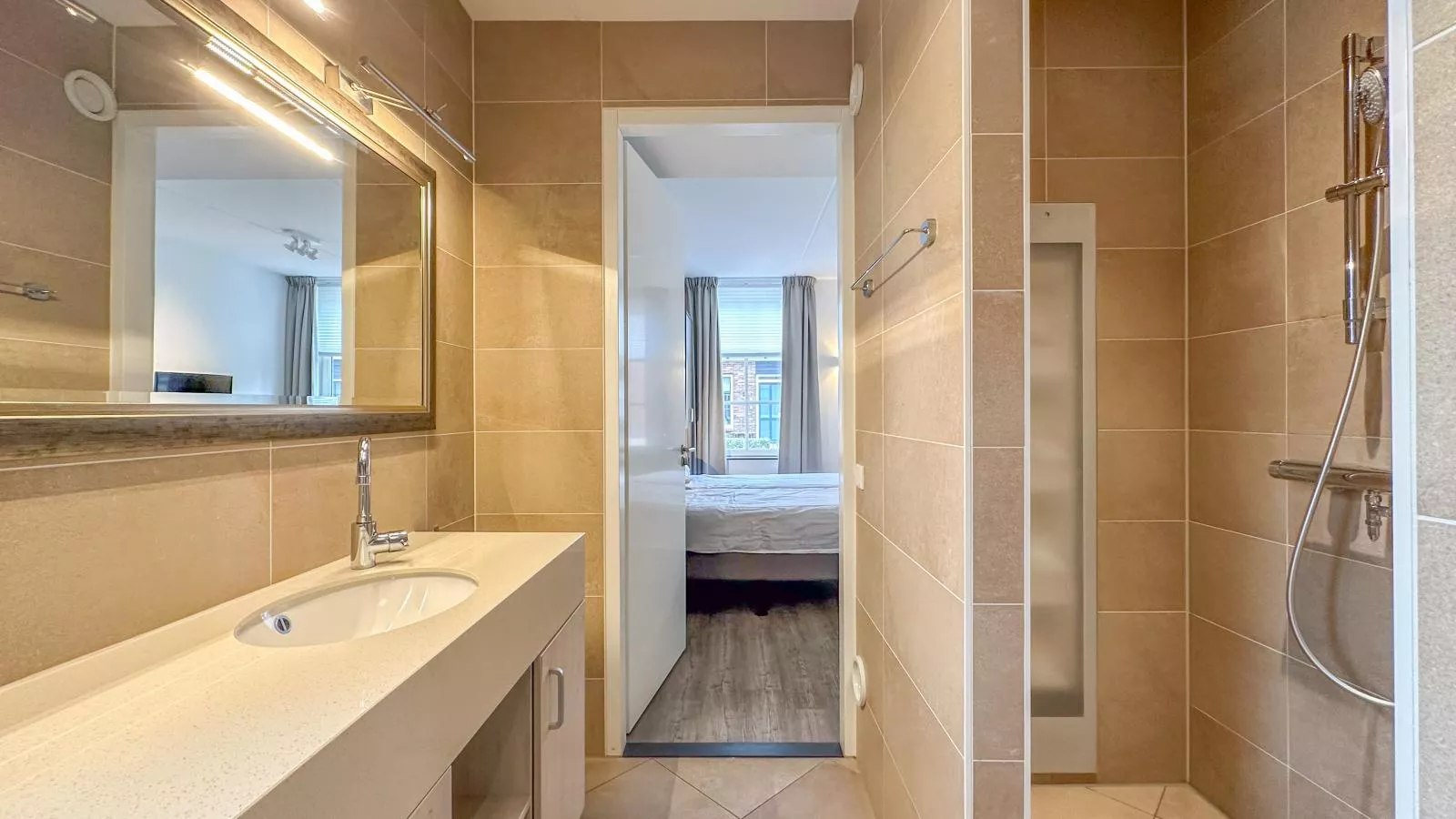 Dune Design 38-Badkamer