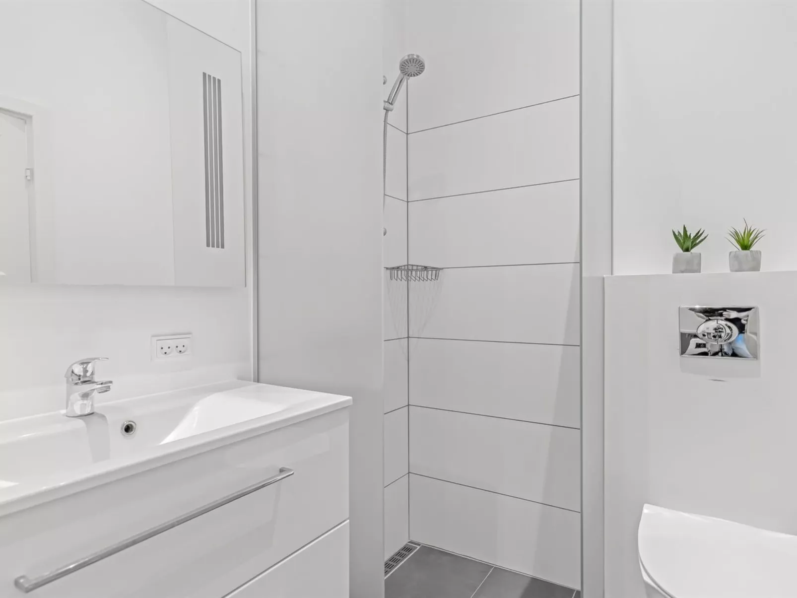 "Annina" - 250m from the sea-Binnen