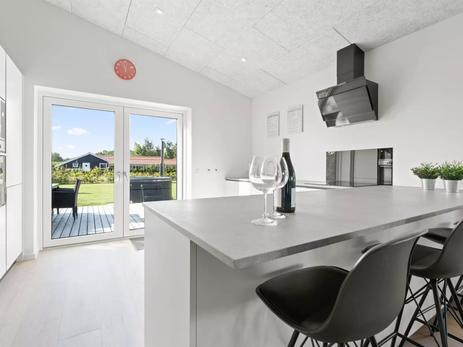 "Harri" - 400m from the sea-Binnen