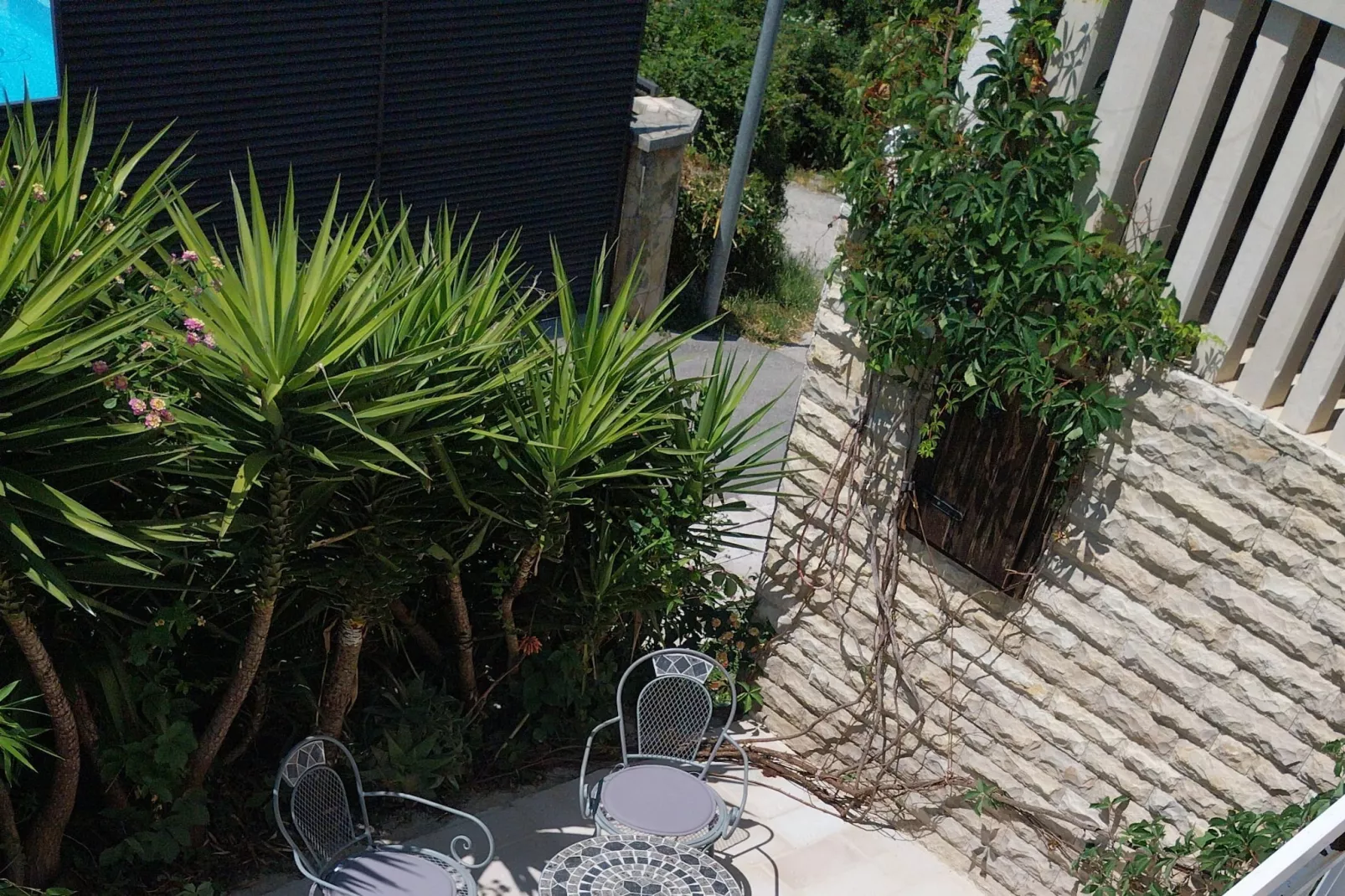 Villa Marija - Five Bedroom Villa with Terrace and Swimming Pool-Tuinen zomer