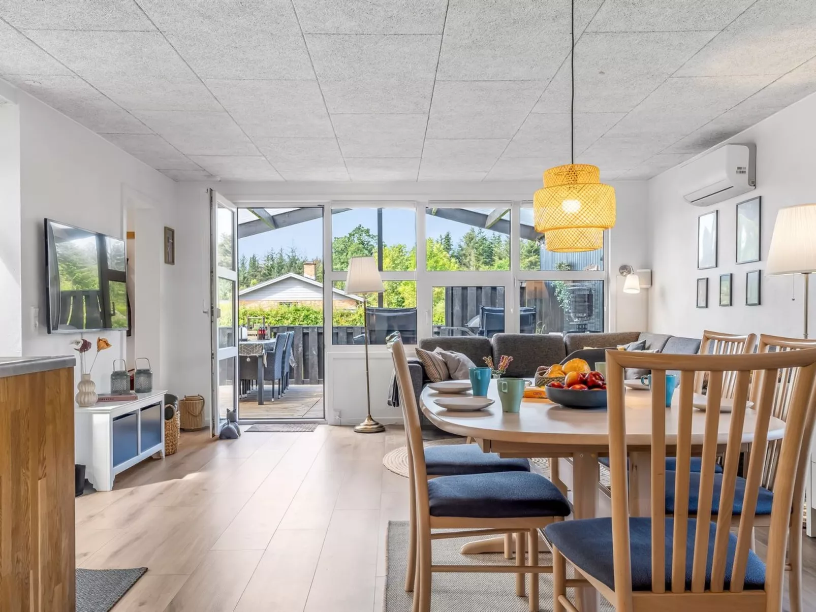 "Elske" -  from the sea-Binnen