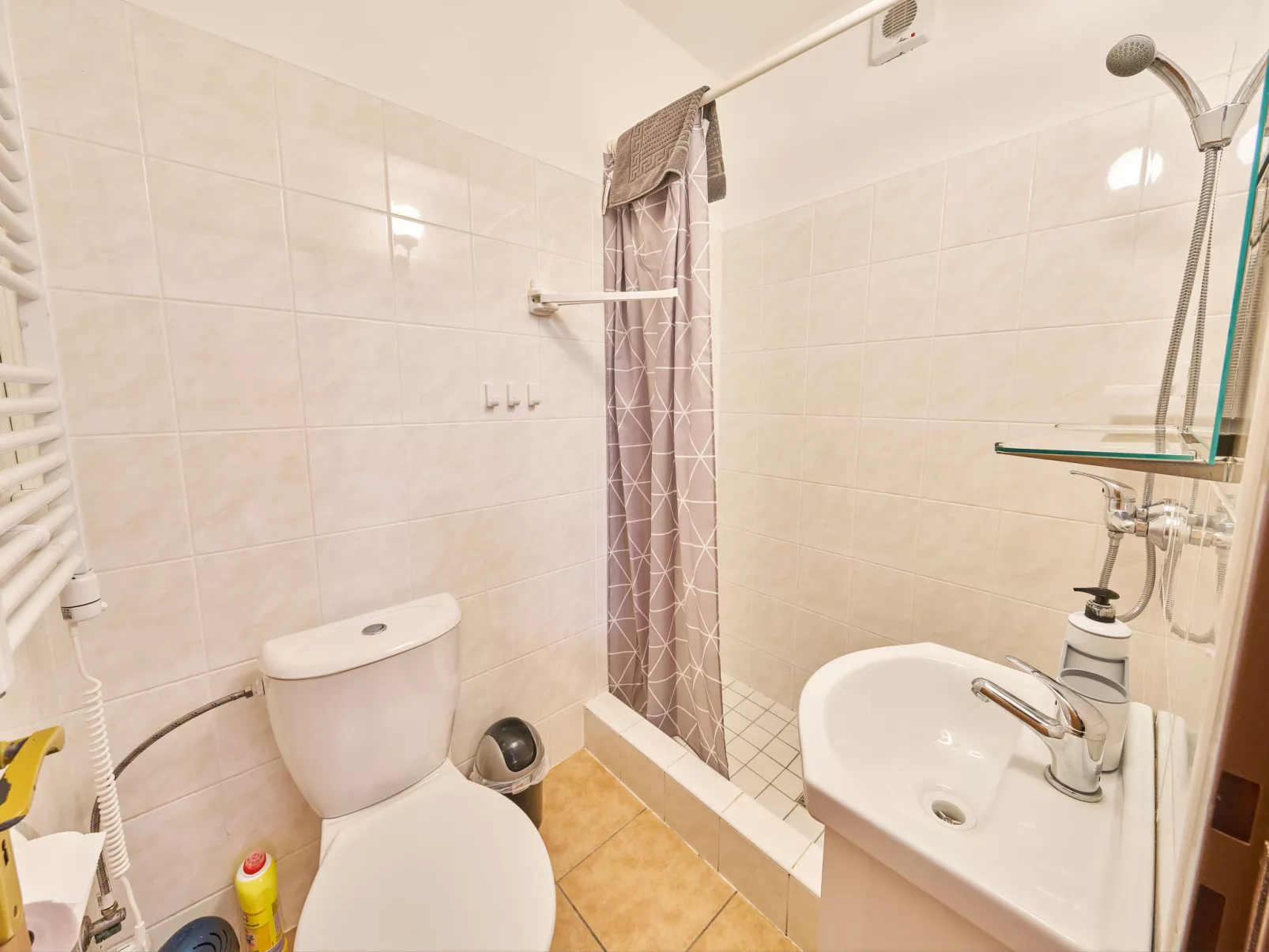 U Švýcarského dvora-Binnen