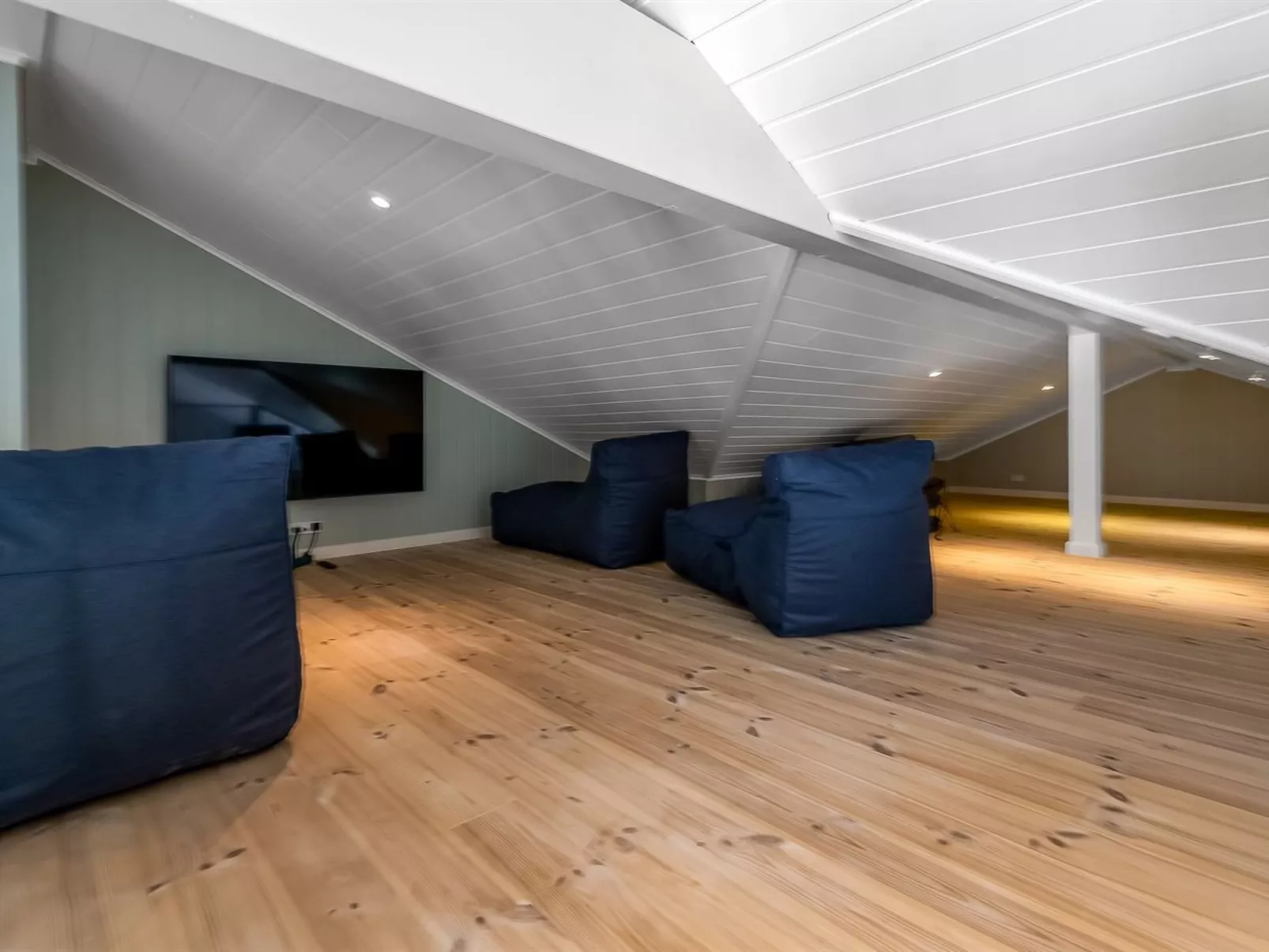 "Adia" - 650m from the sea-Binnen