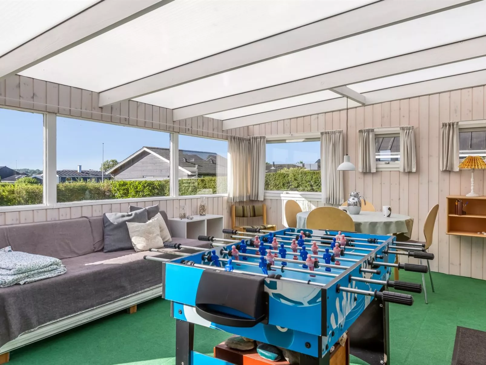 "Raymond" - 175m from the sea-Binnen