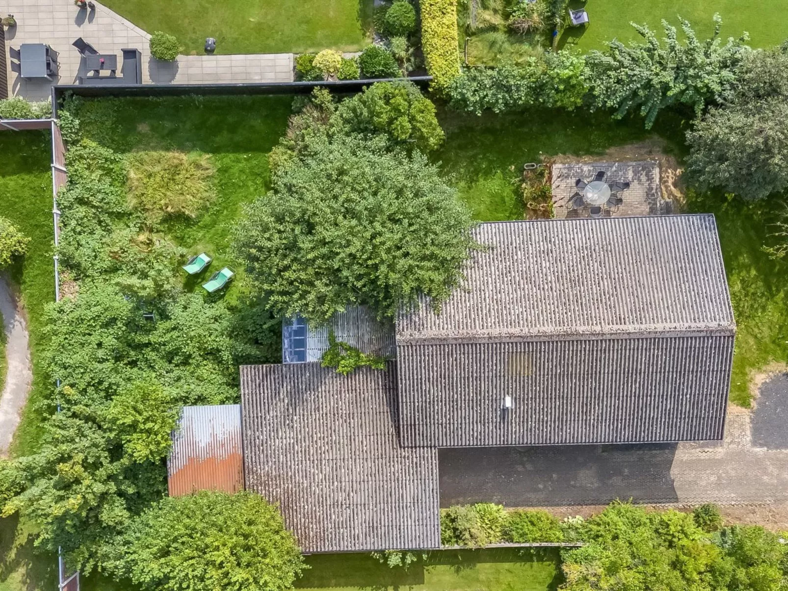 "Ilmo" - 1.9km from the sea-Buiten