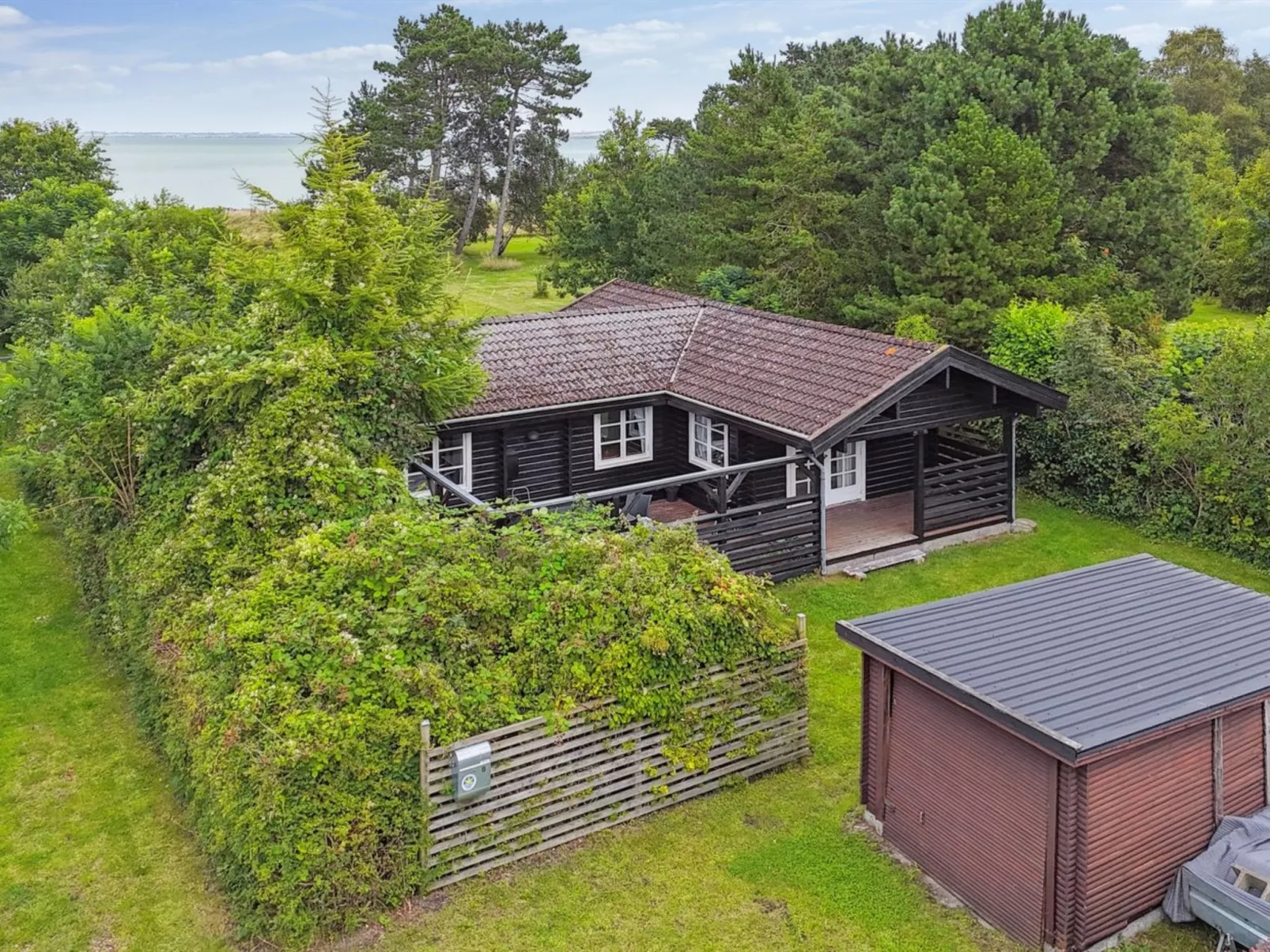 "Kjell" - 25m from the sea-Buiten