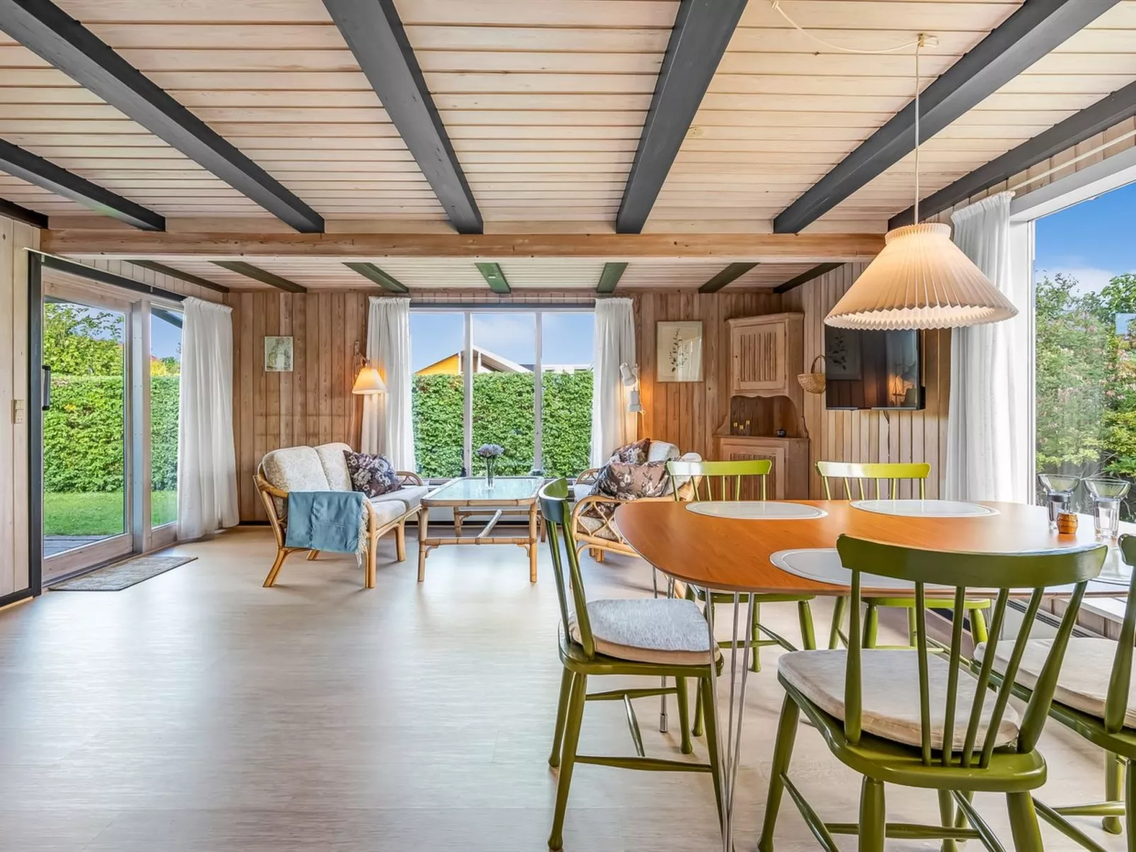 "Sampsa" - 75m from the sea-Binnen