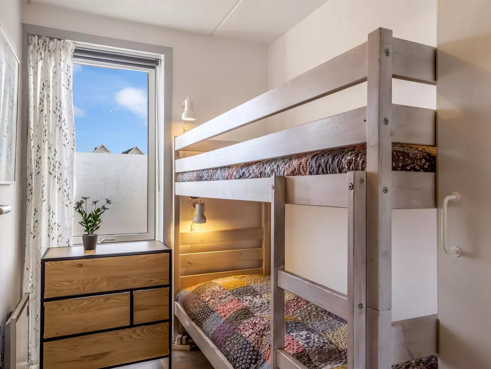 "Steffan" - 2.3km from the sea-Binnen