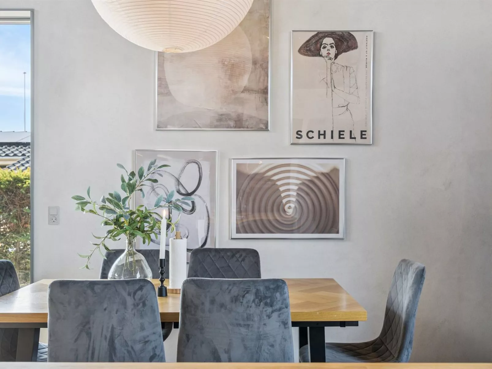 "Elvie" - 150m from the sea-Binnen