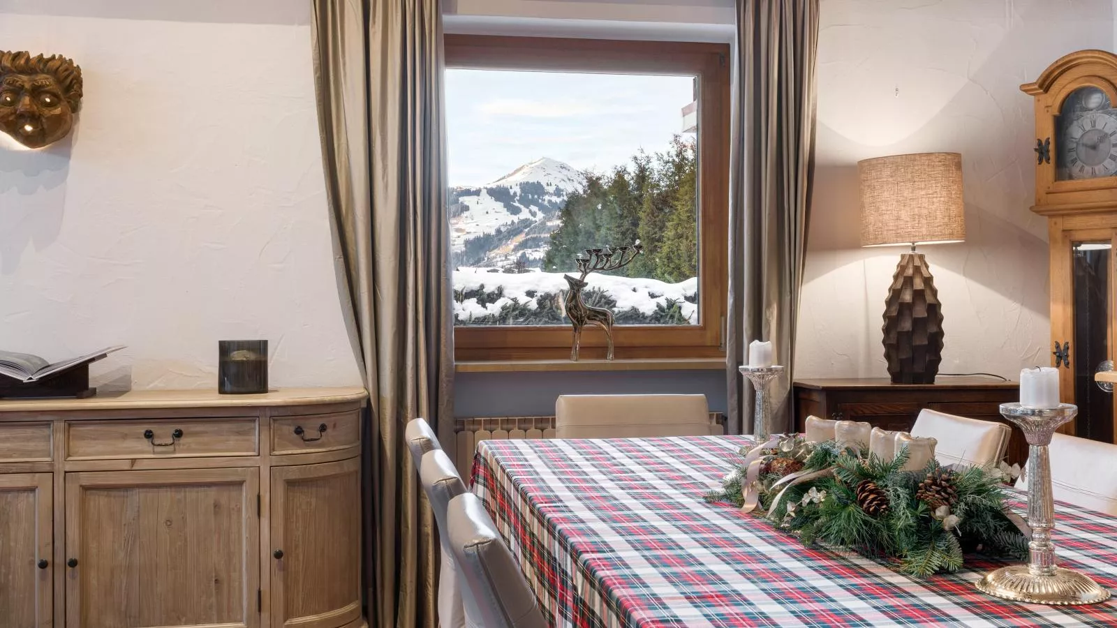 Luxury Central Kirchberg-Uitzicht winter