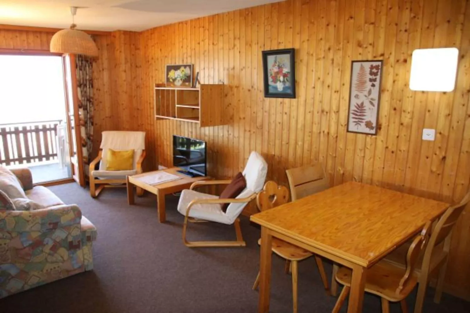 Balcons du Soleil Y2 211 - QUIET apartment 6 pers-Woonkamer