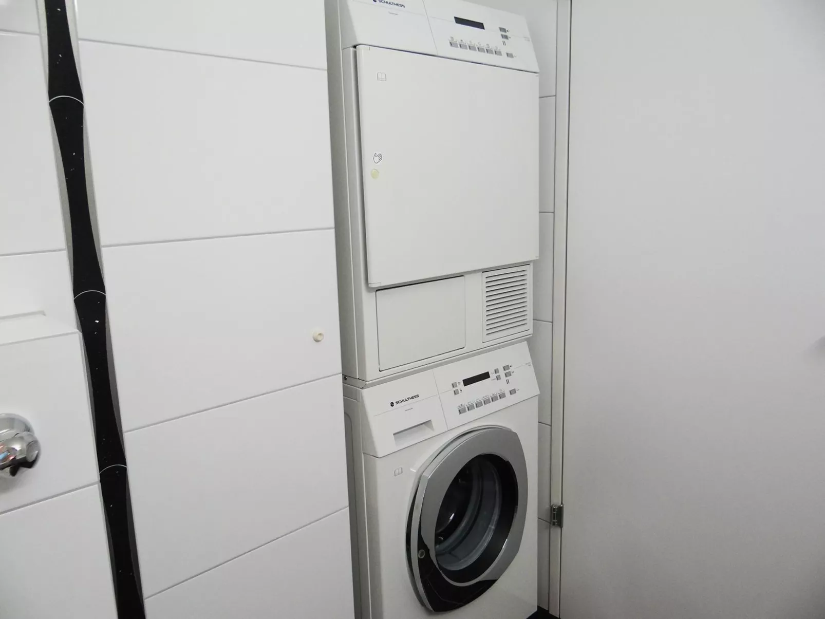 Dorfstrasse 62-Binnen