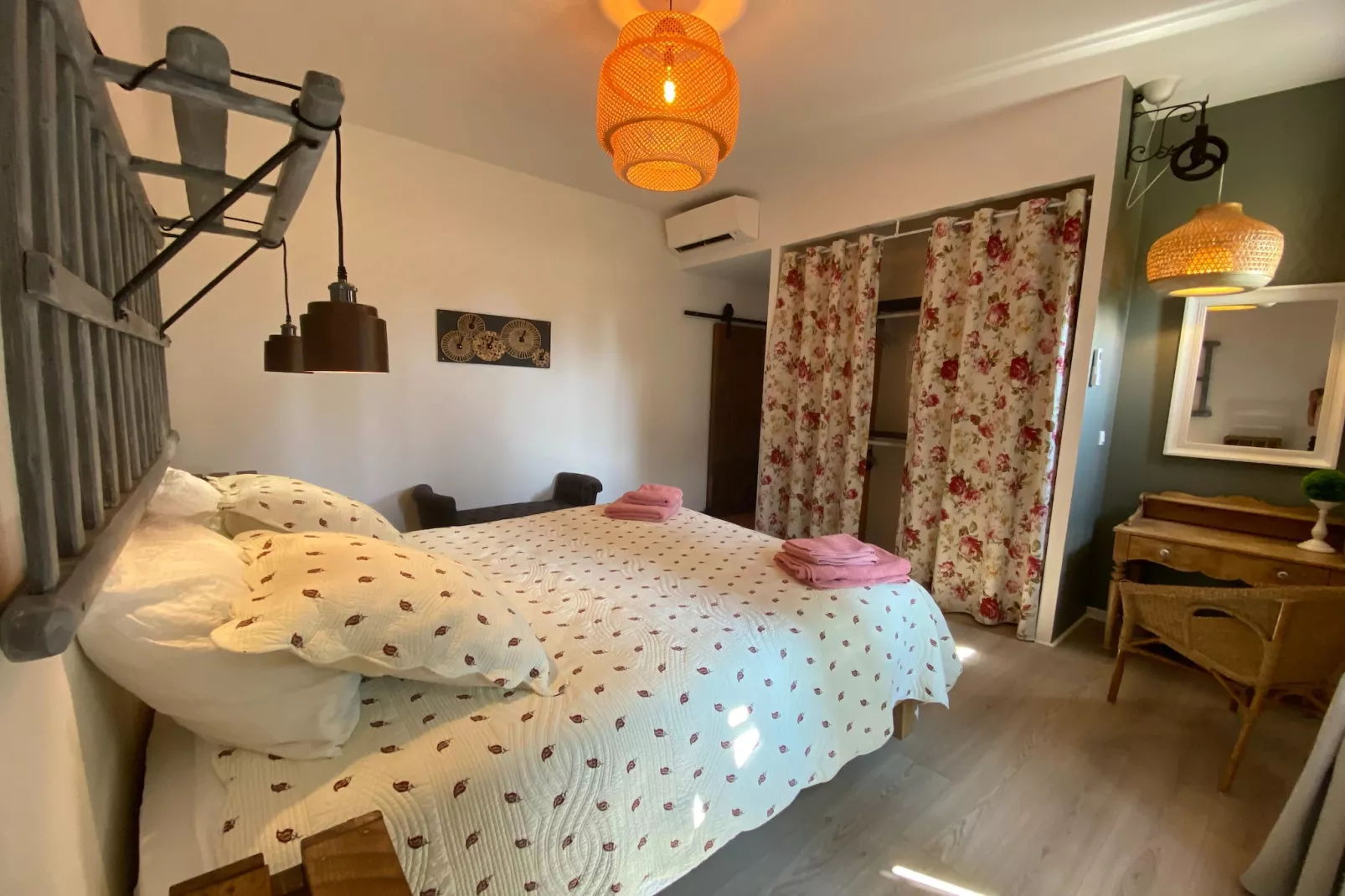 Le Mas d'à côté-Slaapkamer