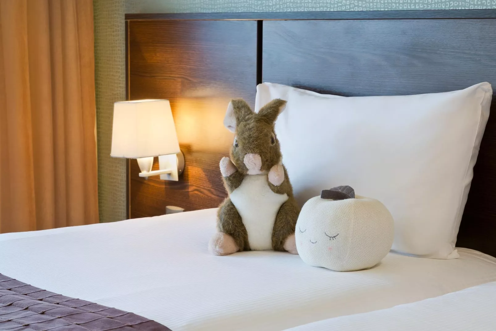 1-Bedroom Apartment park/pool view - LA RESERVE-Slaapkamer