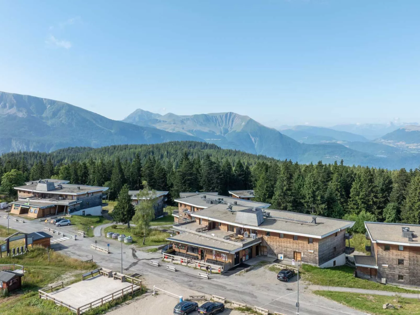 V du Bachat MELEZES A-Binnen