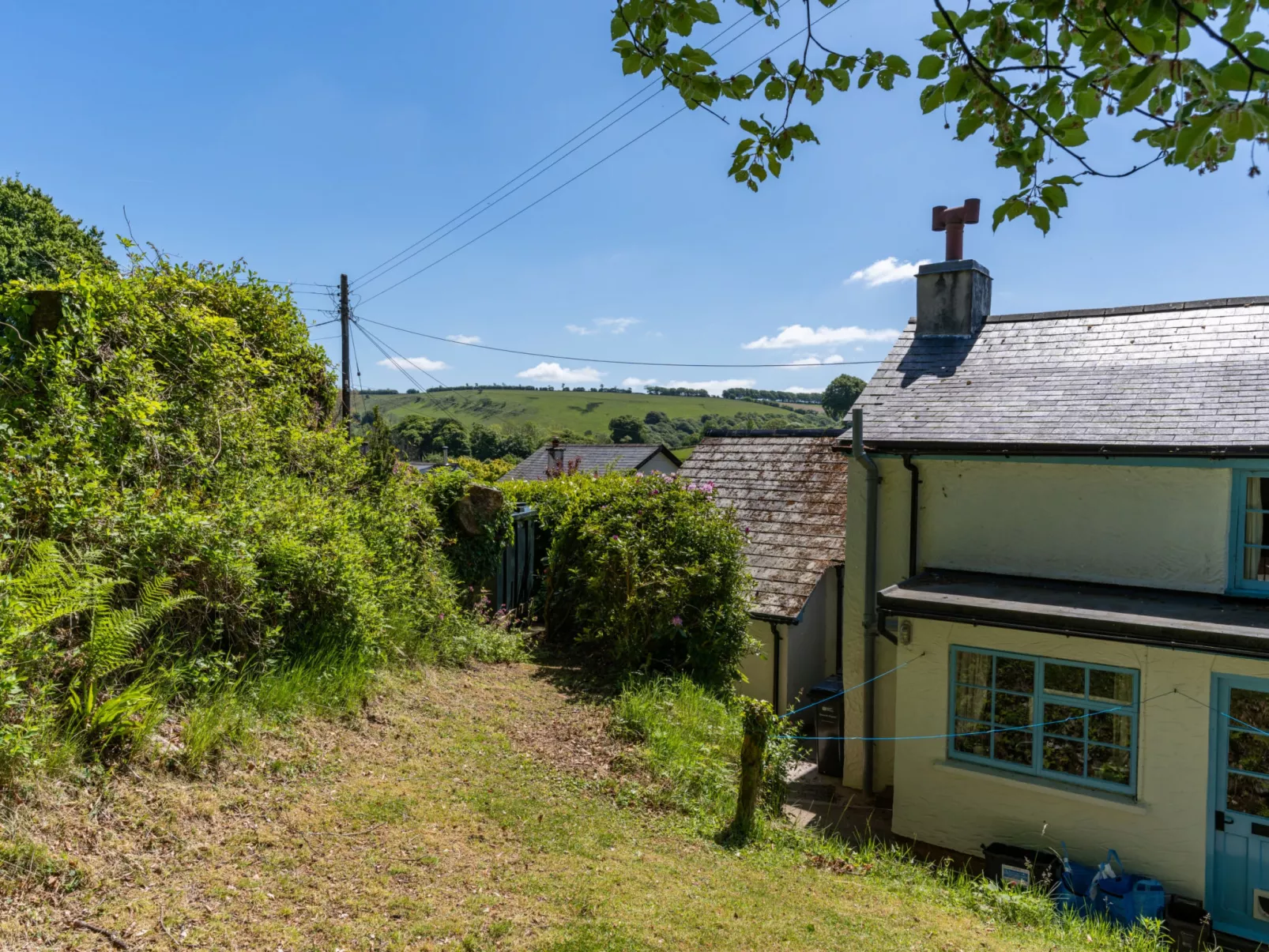 Valley Cottage-Buiten