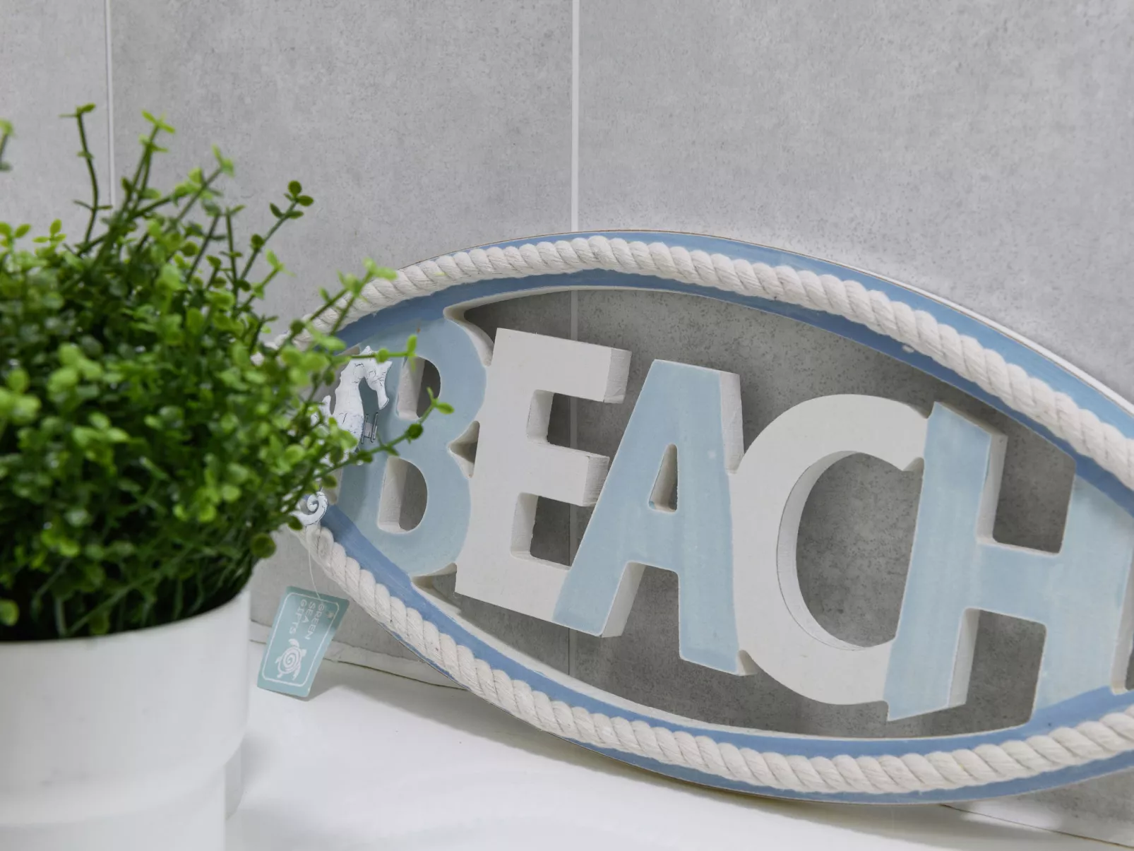 Golygfa o'r Castell - Castle Views-Binnen