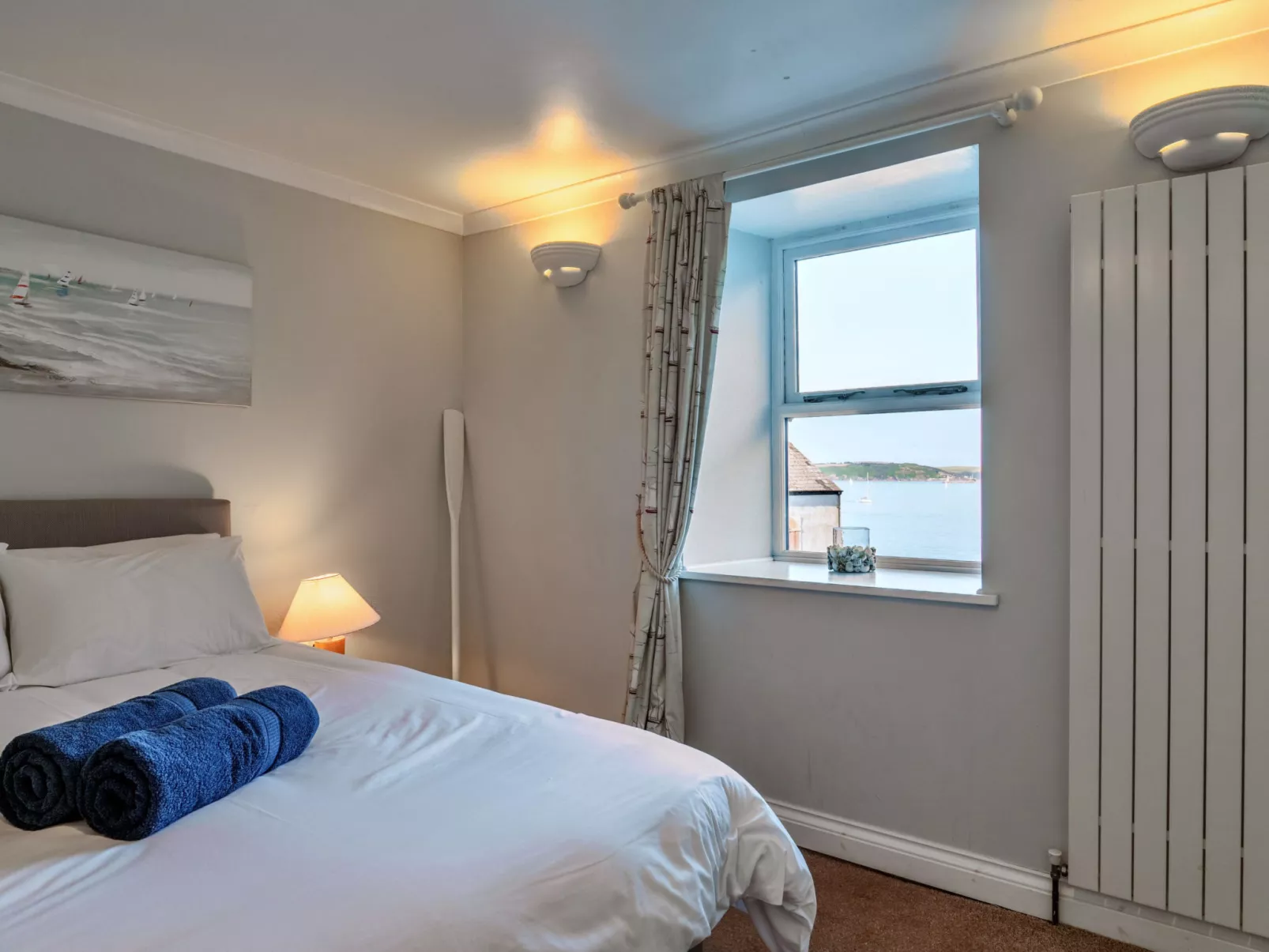 Nor Nour, Cawsand-Binnen