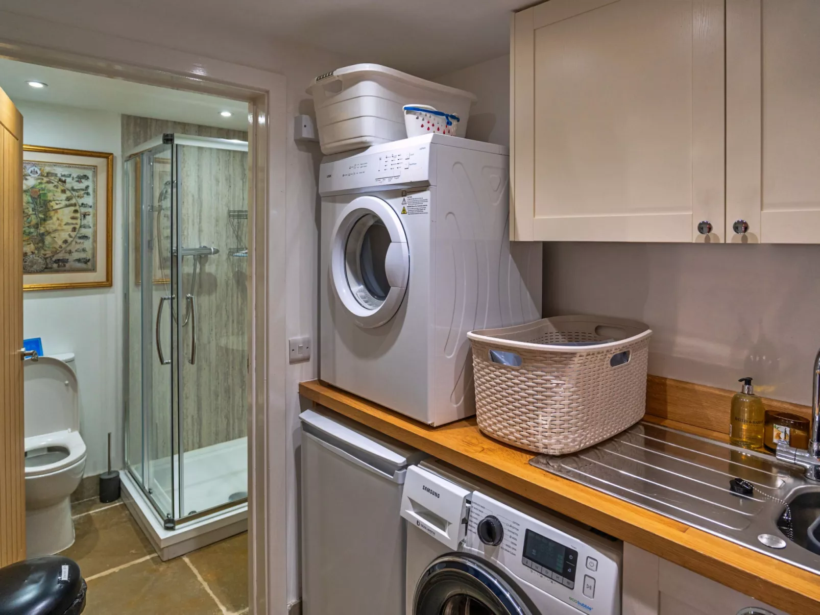 Lower Netherdowns-Binnen