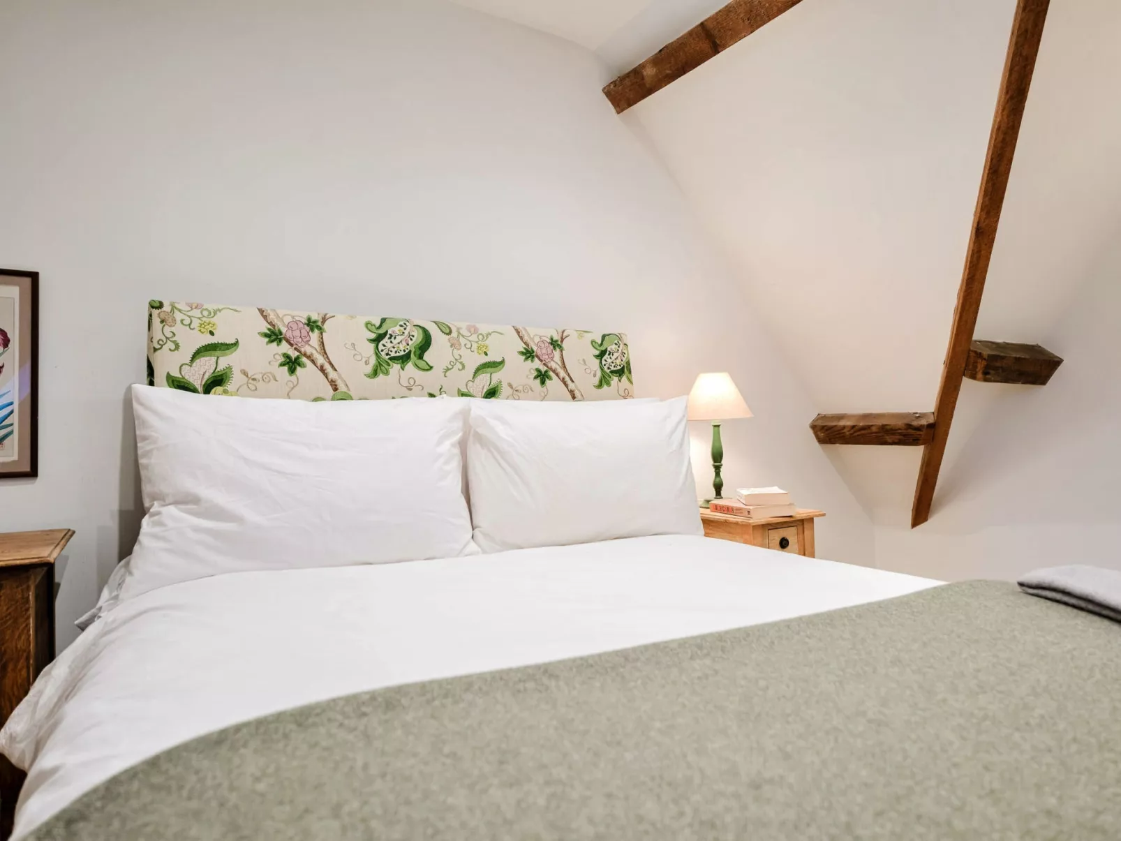 Courtside Cottage-Binnen