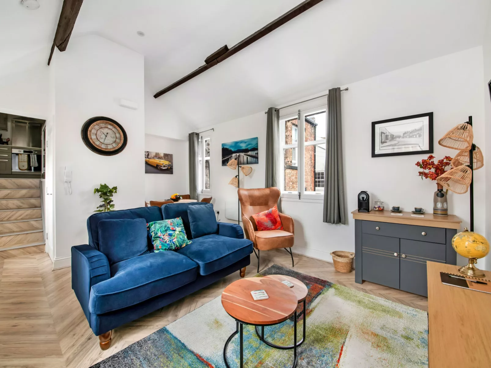 The Bank House-Binnen