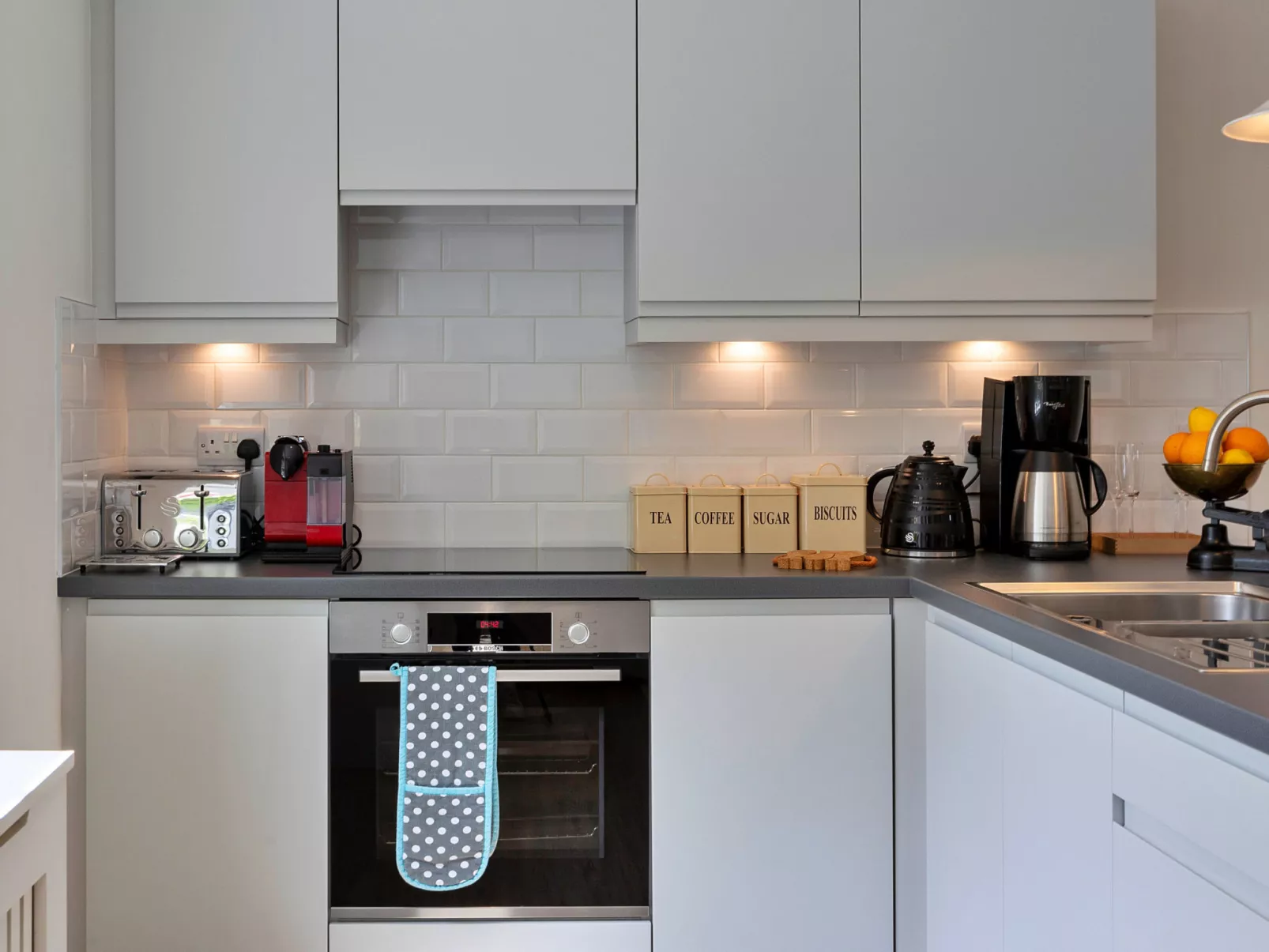 The Old Estate Office Nr Grantley Hall-Binnen