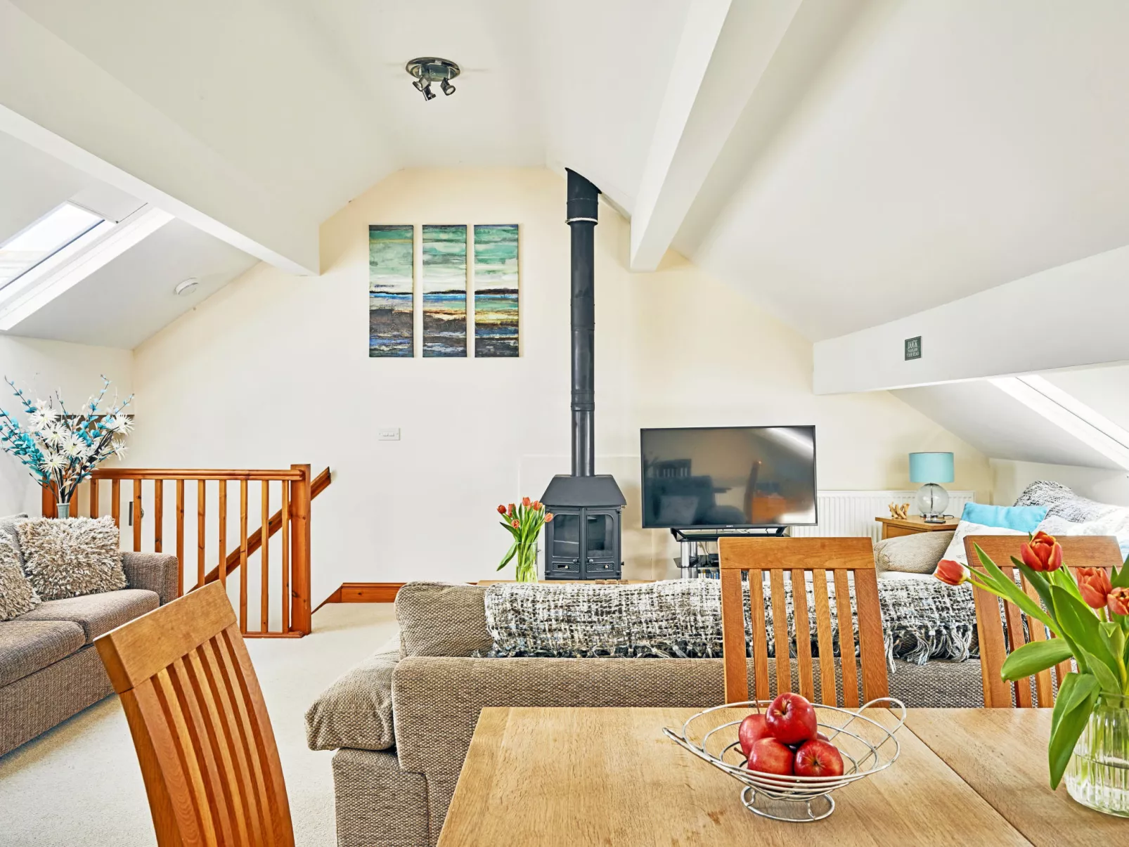 Hawthorn Barn-Binnen