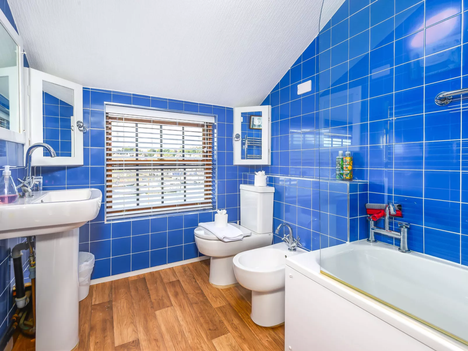 Ukulele Cottage-Binnen