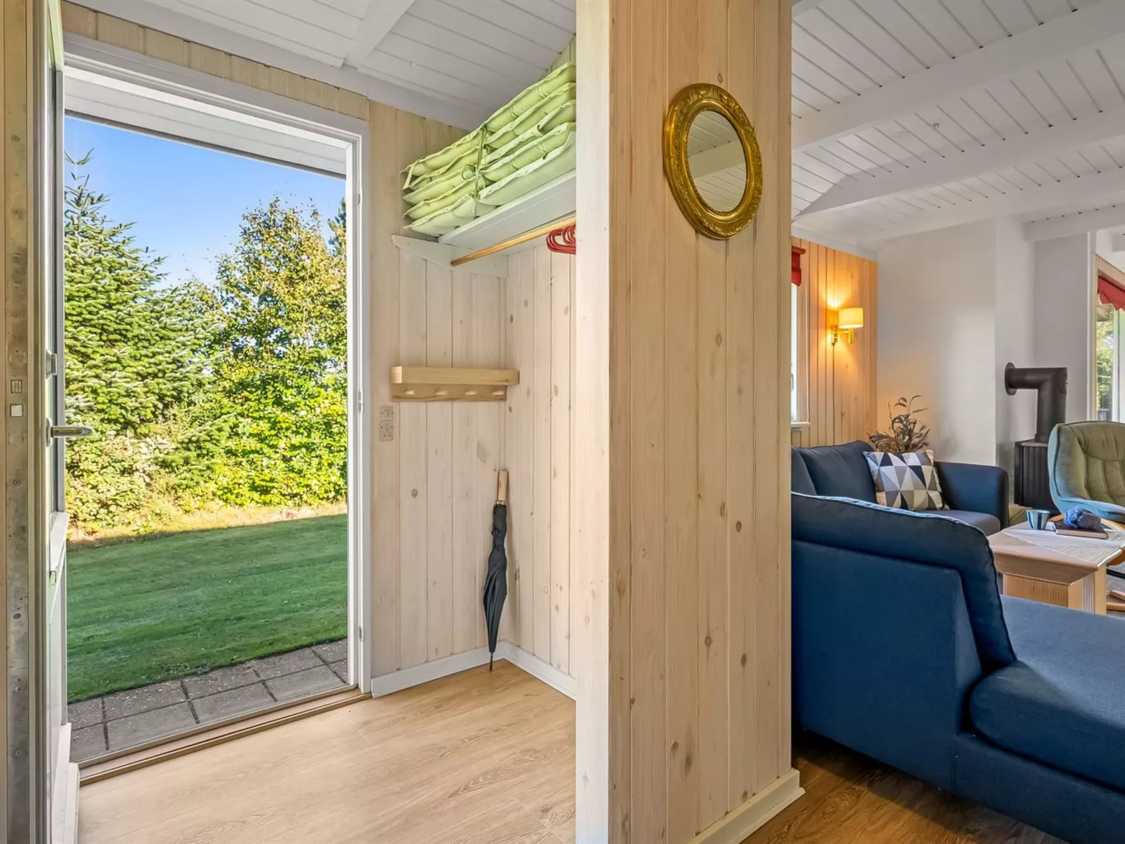 "Leani" - 150m from the sea-Binnen