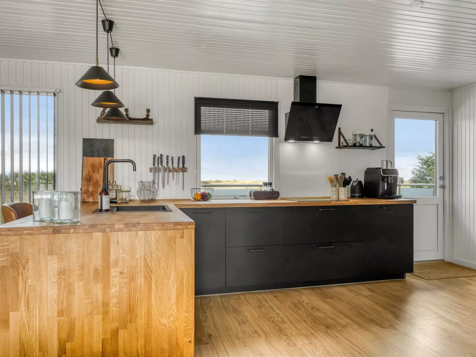 "Sarika" - 500m from the sea-Binnen