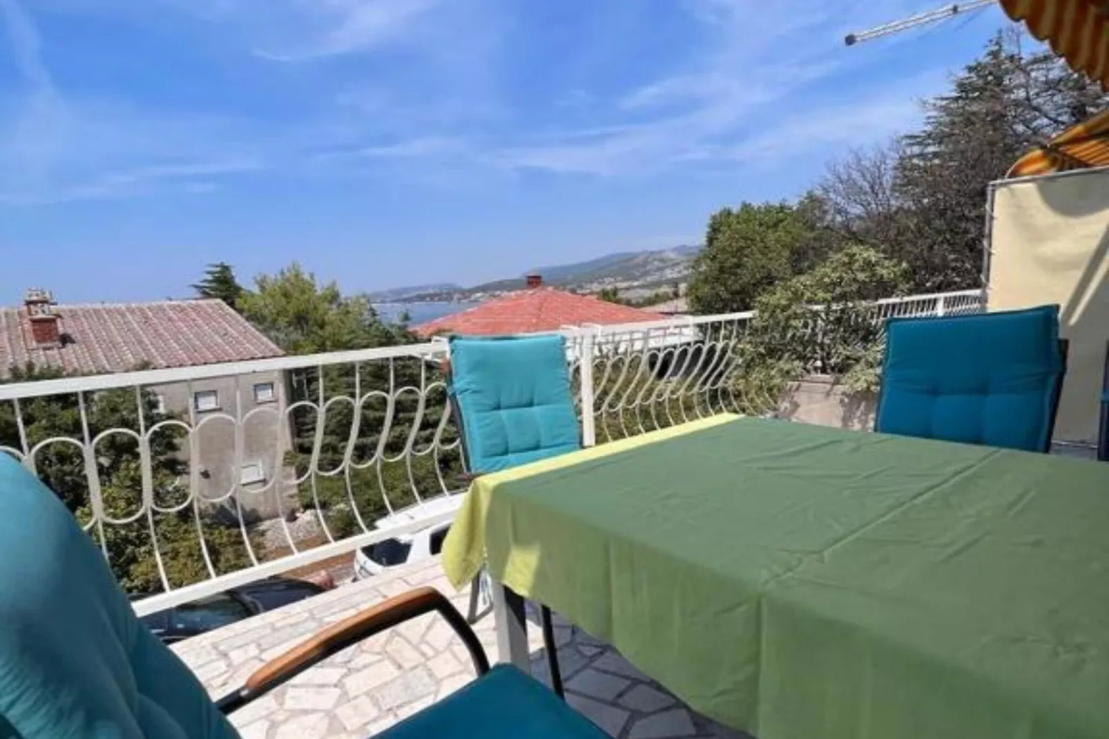 One-Bedroom Apartment With Sea View (B)-Terrasbalkon