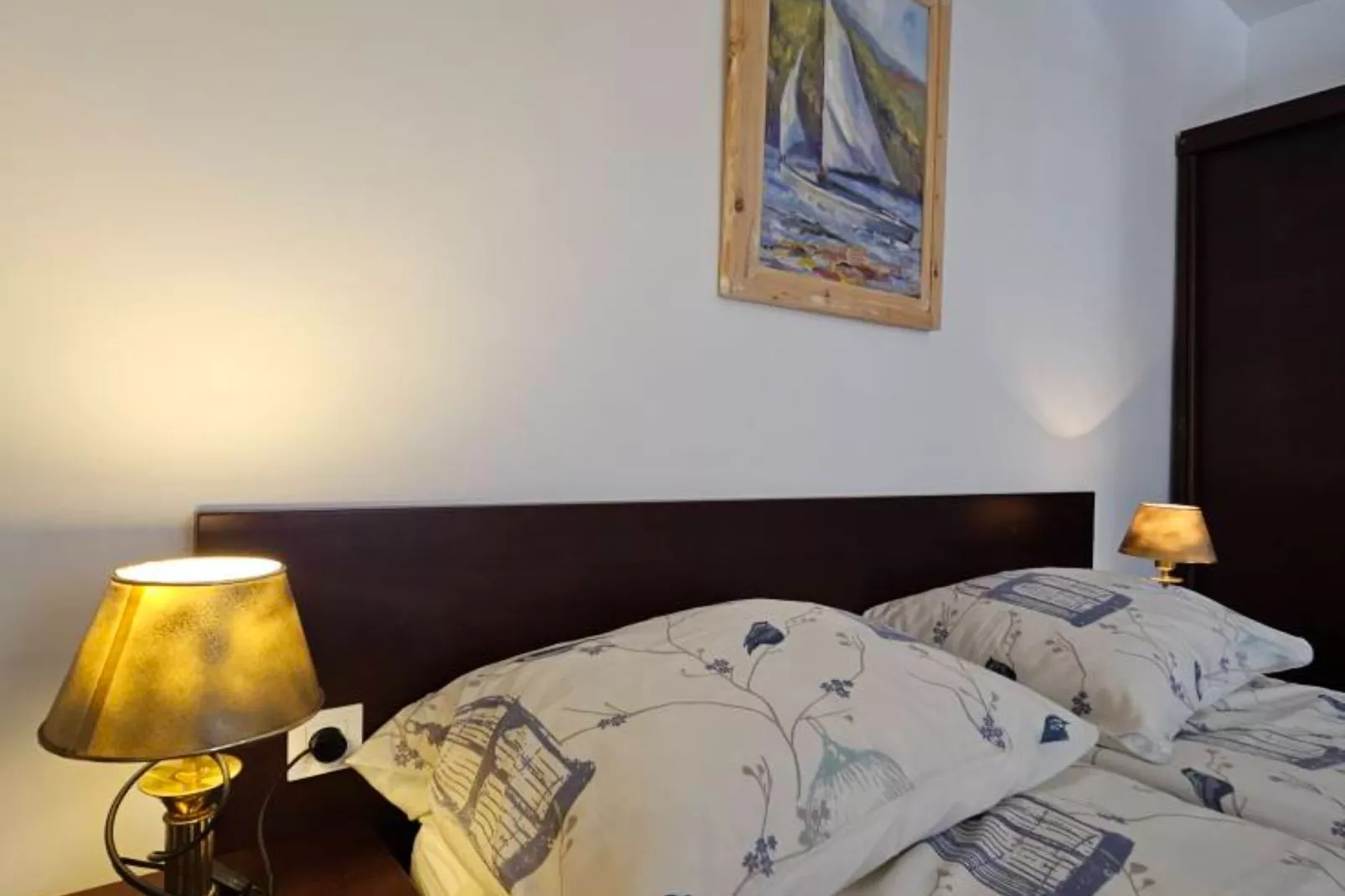 Lisko Vacation House -  Five Bedroom Holiday Home with Private Pool-Slaapkamer