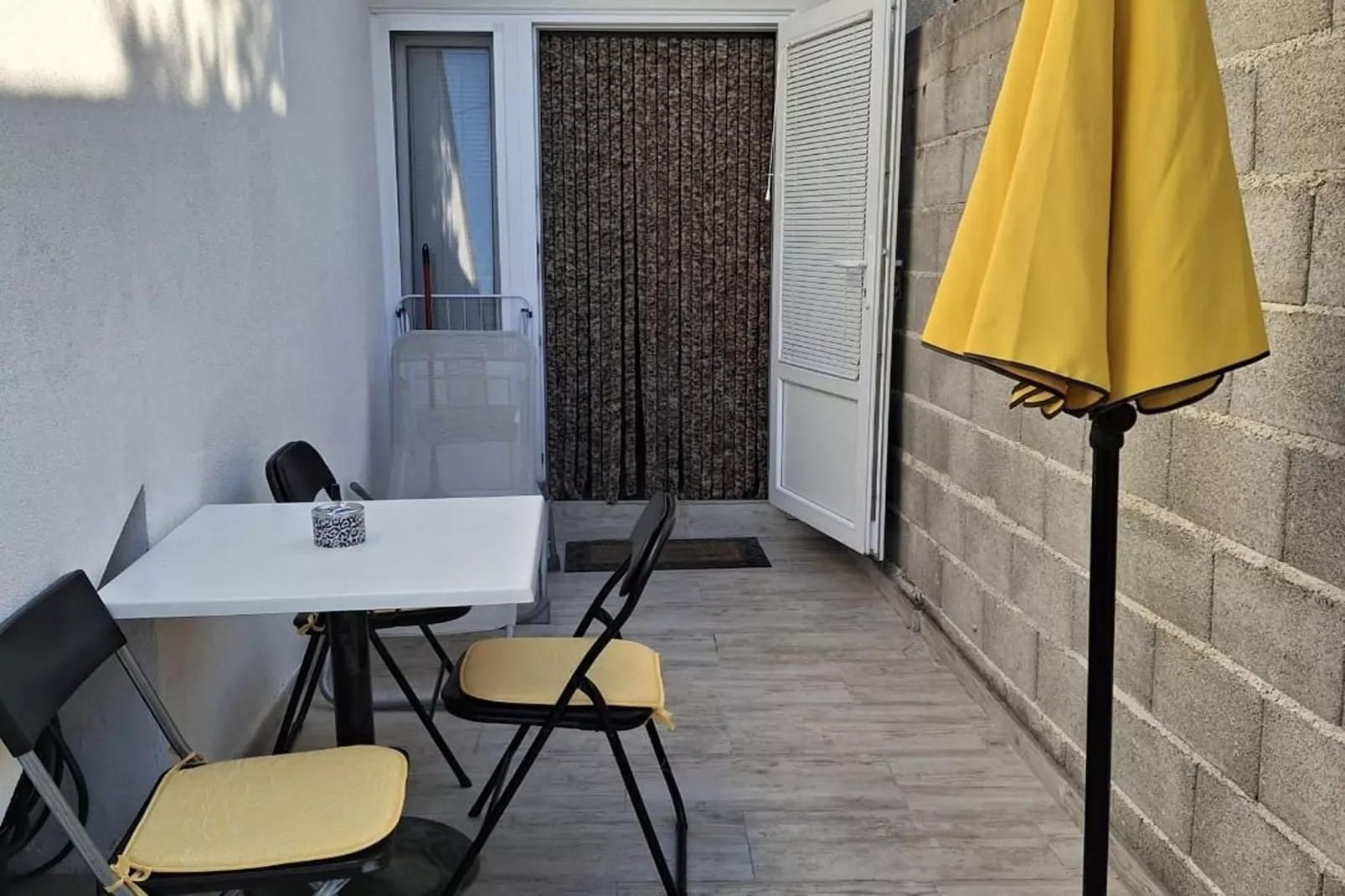 Apartments Boris Donji Karin - One Bedroom Apartment (Classic Apartment)-Buitenlucht