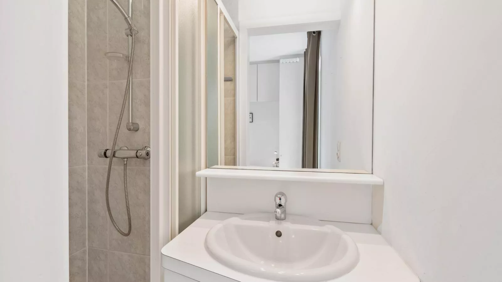 Klokjesbloem Gelijkvloers-Badkamer