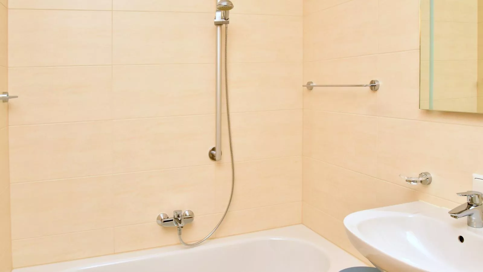 Apartments Next To The Ski Lift PH-Badkamer