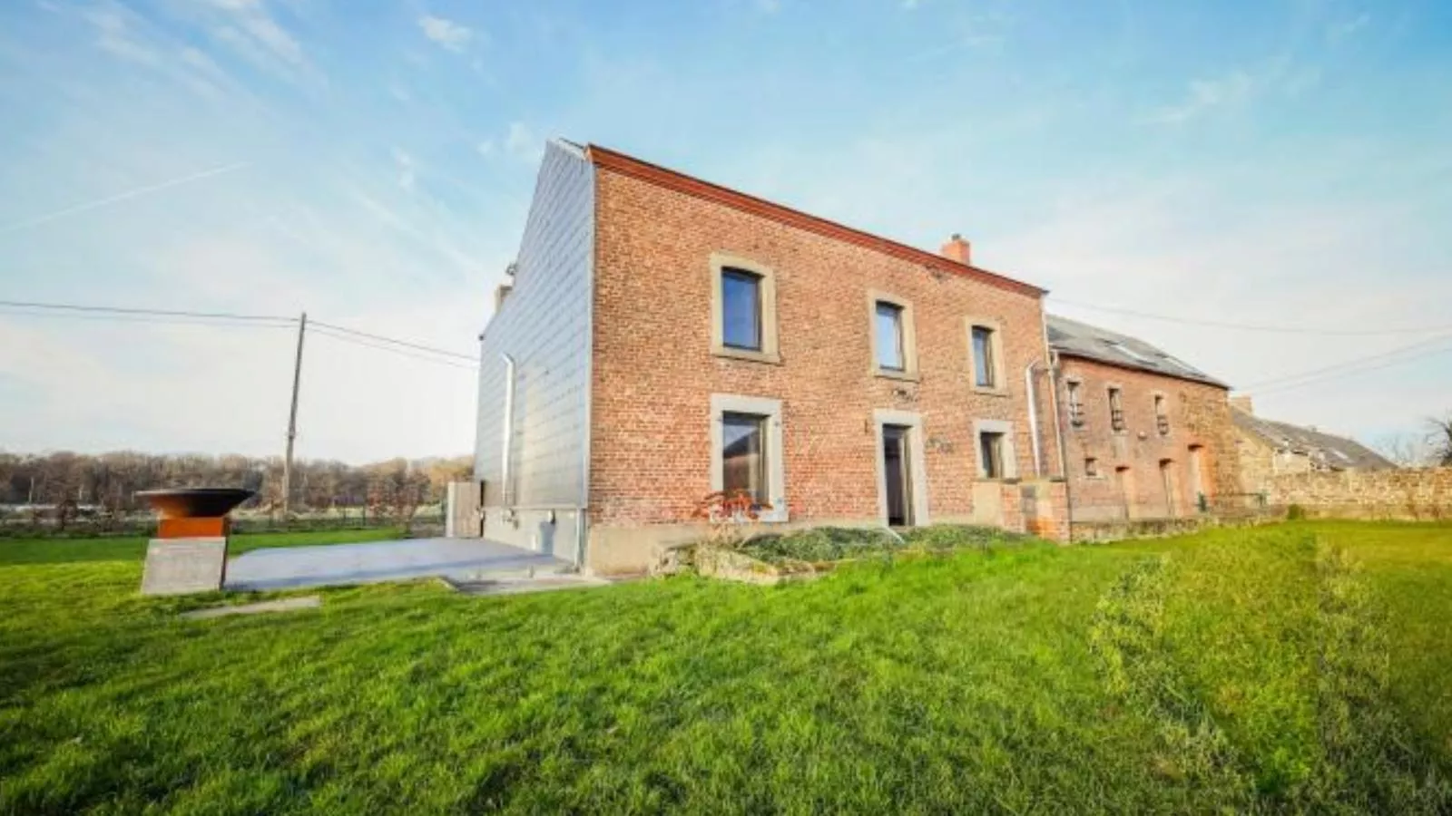 Relais de Zoé-Buitenkant zomer