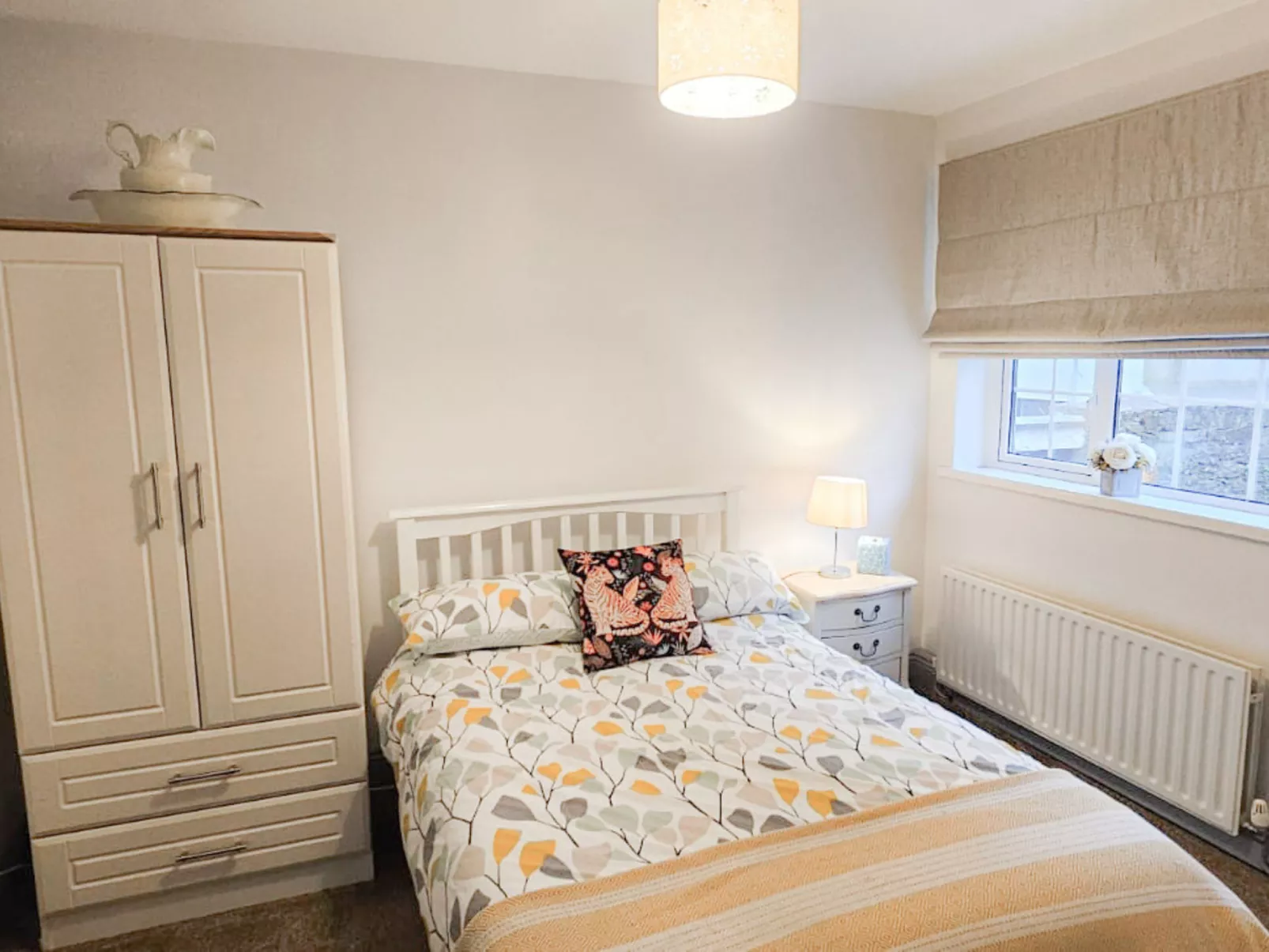 Passage East Holiday Home-Binnen