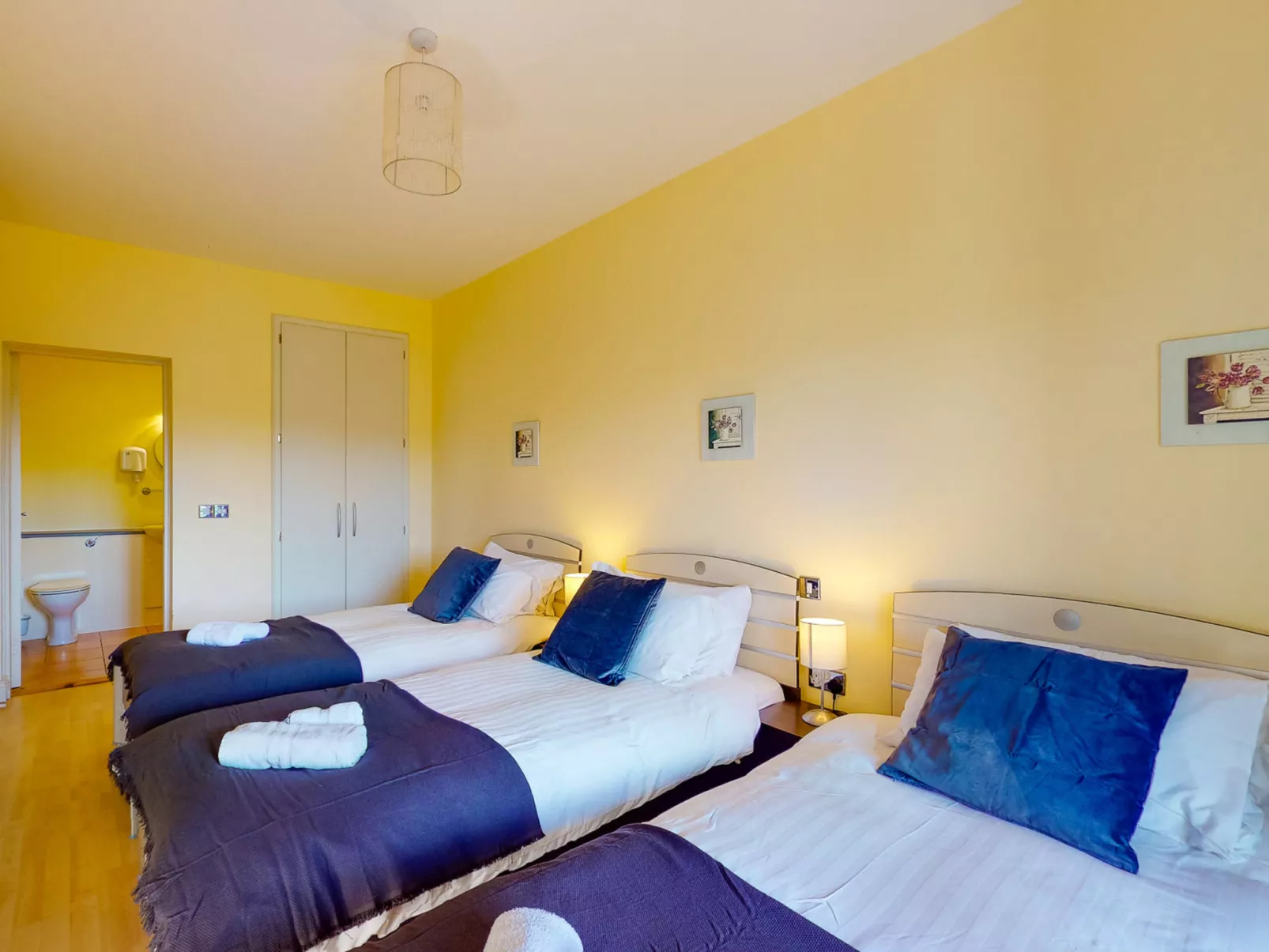 Grove Lodge No 5 (2 Bed)-Binnen