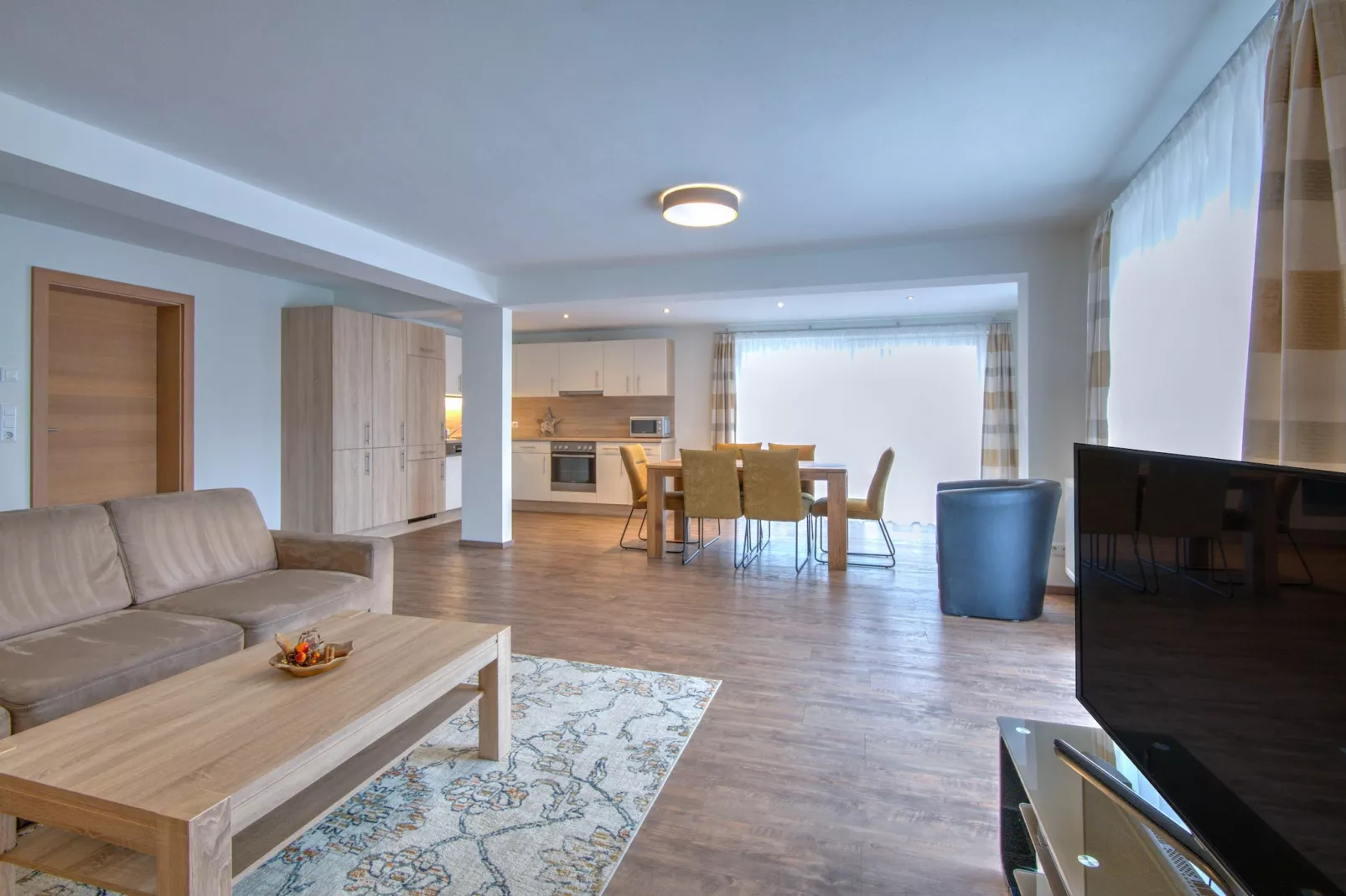 Brunner Apartment Top 6-Woonkamer