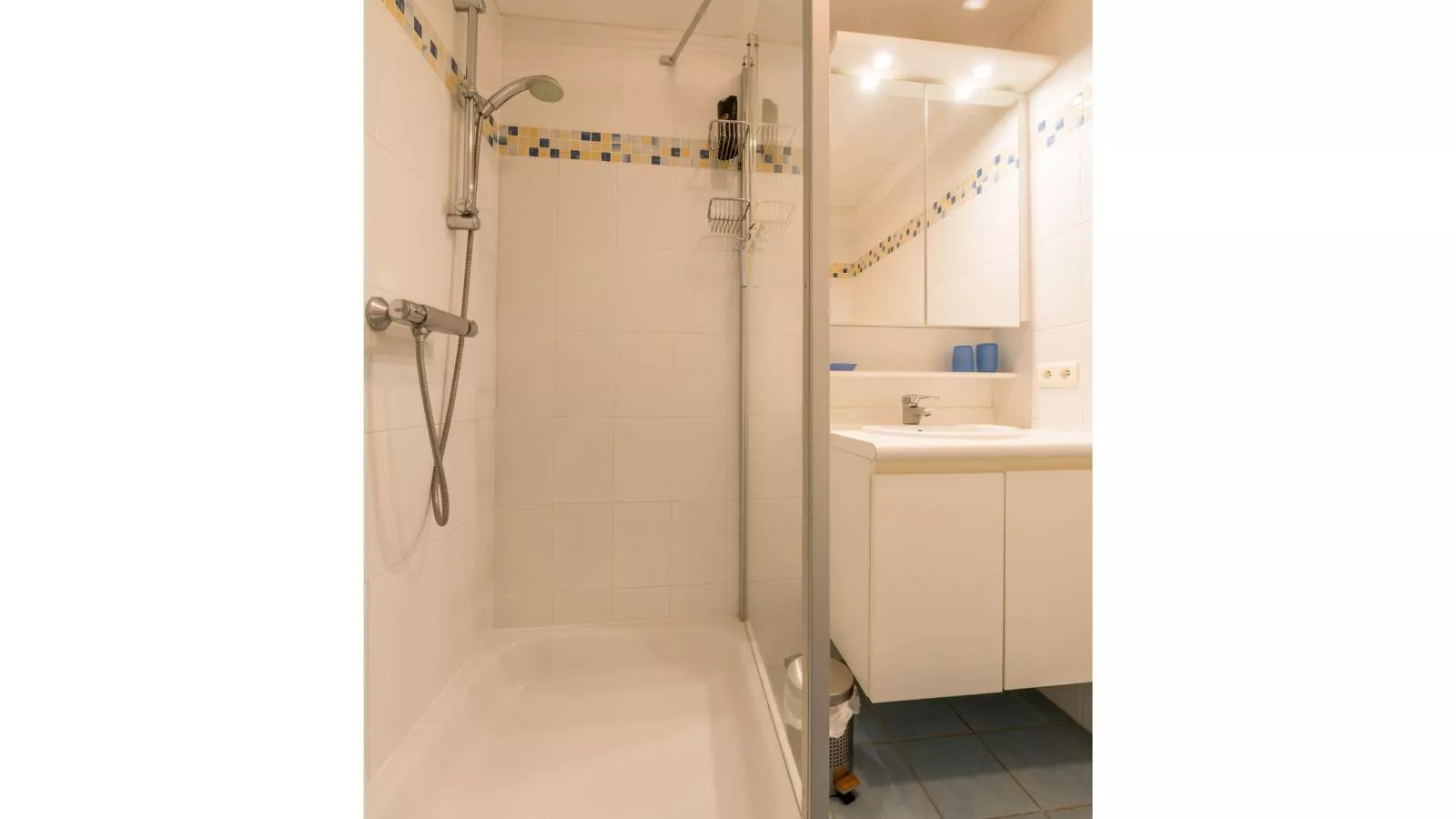 Les Petrels tweede-Badkamer