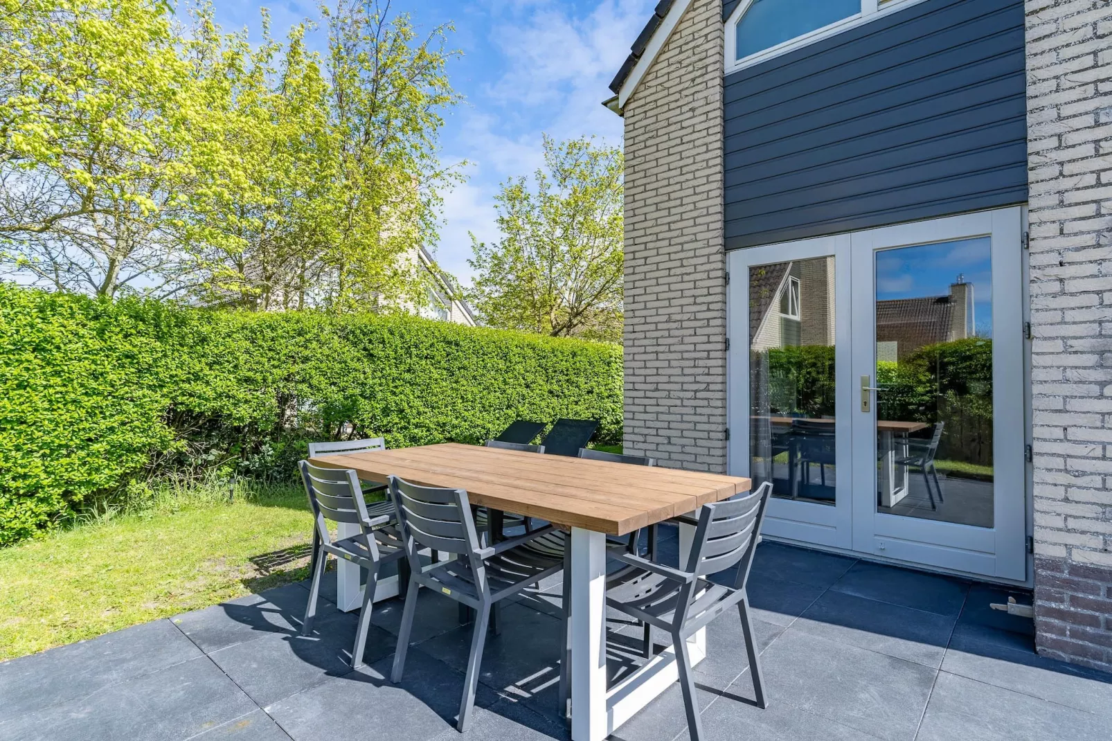 Kamperfoelie 87-Terrasbalkon