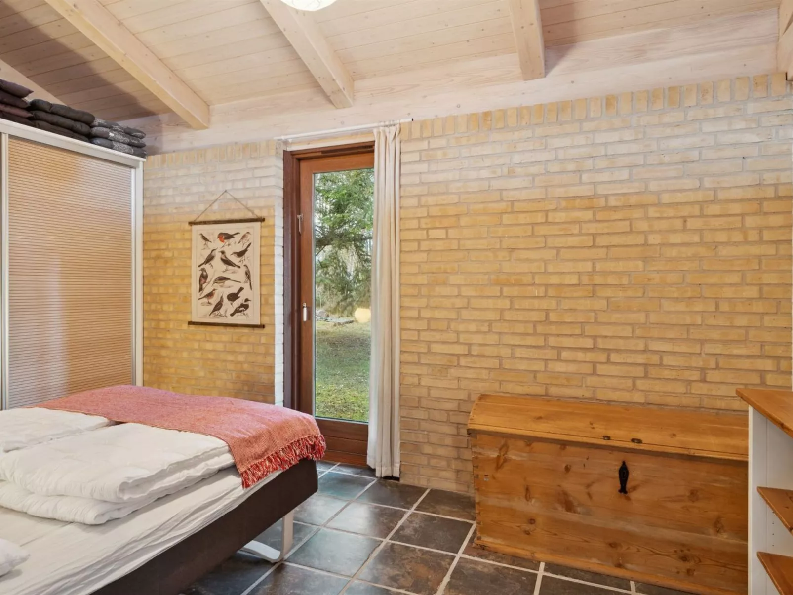 "Jorid" -  from the sea-Binnen