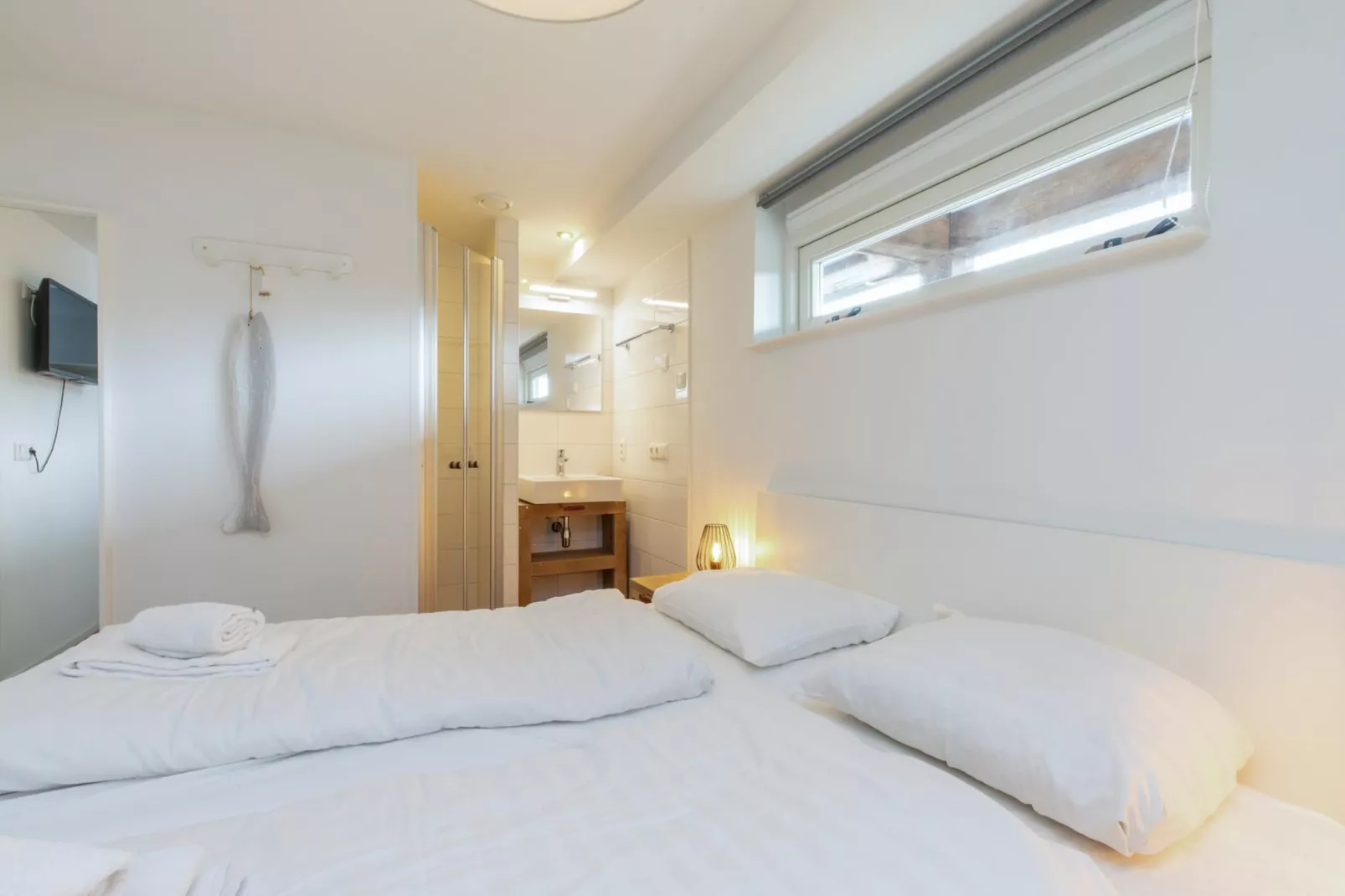 Zonnedorp Kavel 10 Renesse | Villa near the Beach & with Spacious Garden-Slaapkamer