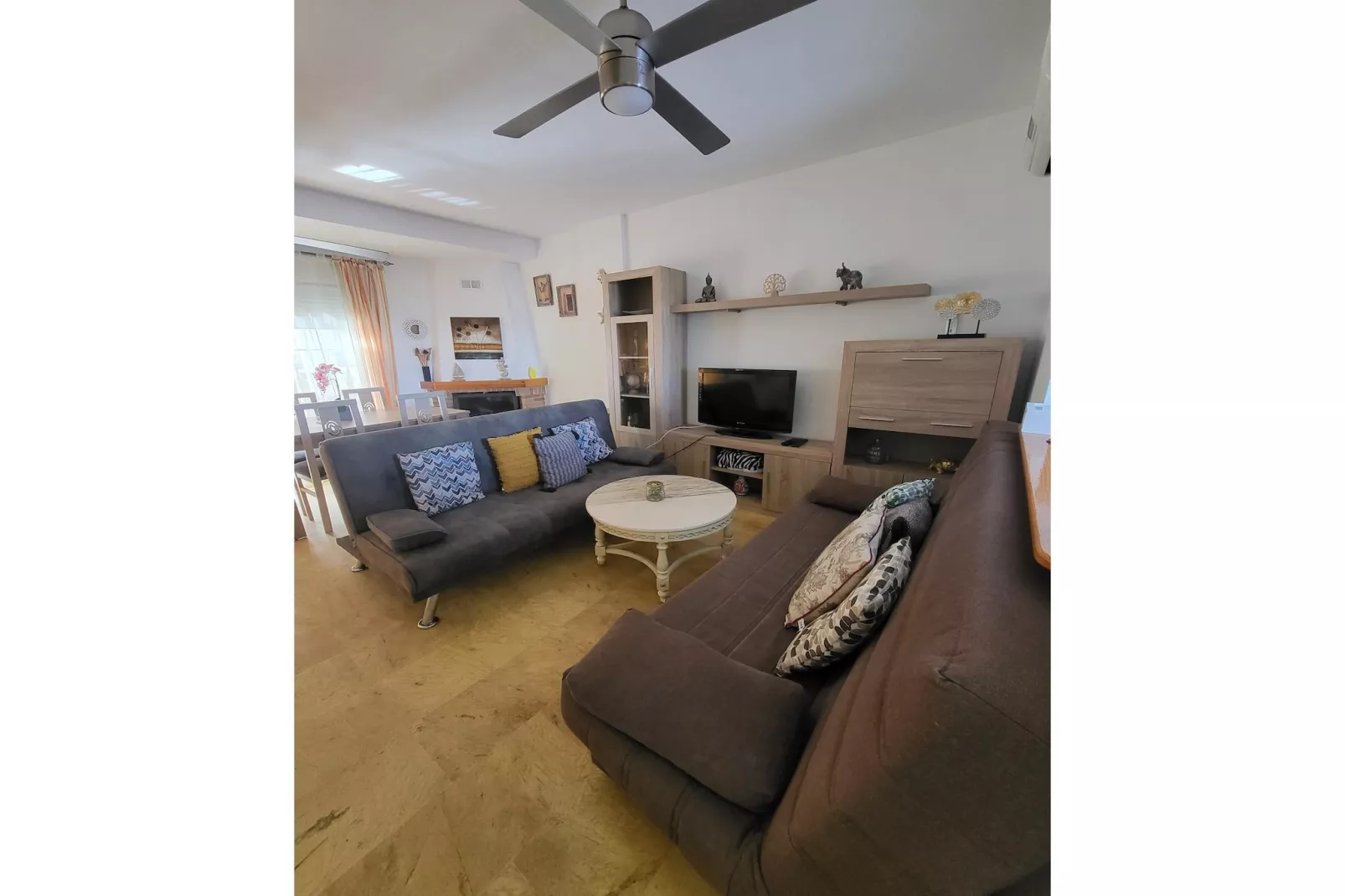 CT 345 AL - Faro's Cala Marques Townhouse-Woonkamer