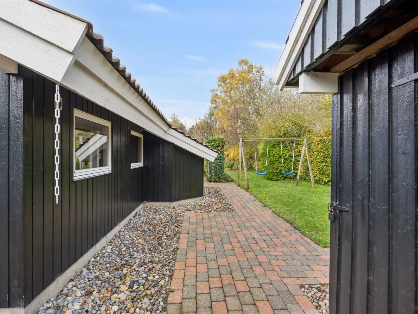 "Gyda" - 840m from the sea-Buiten