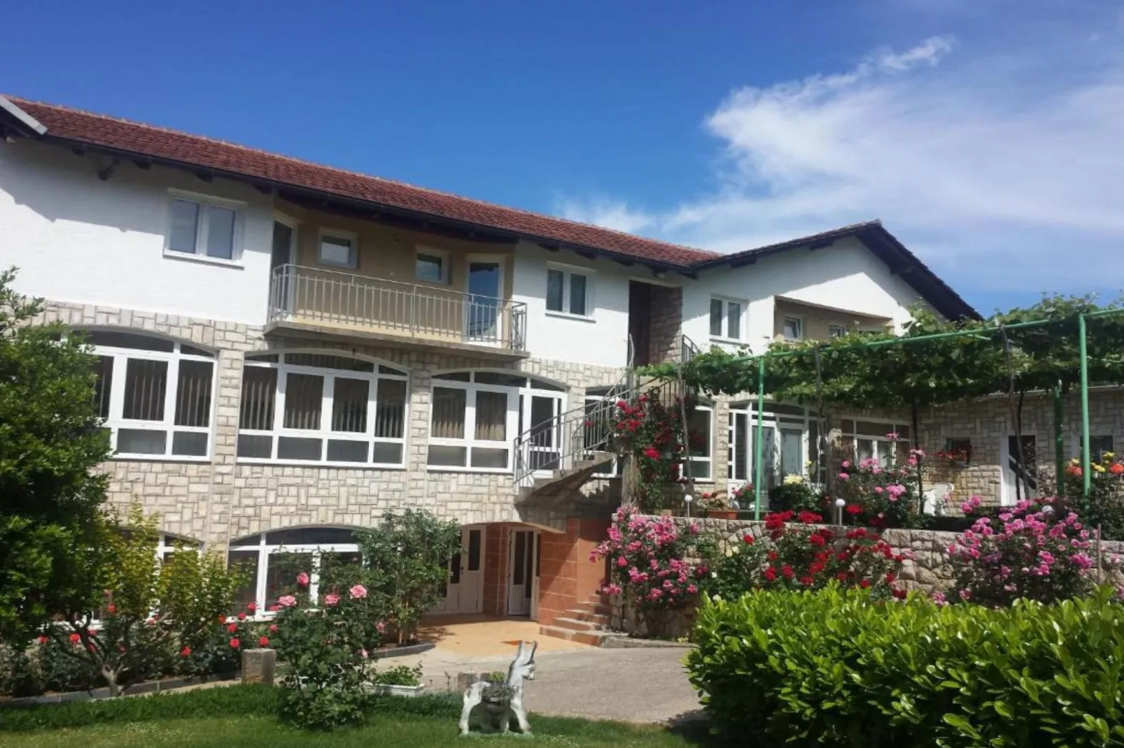 Twin room 4 - Buitenlucht